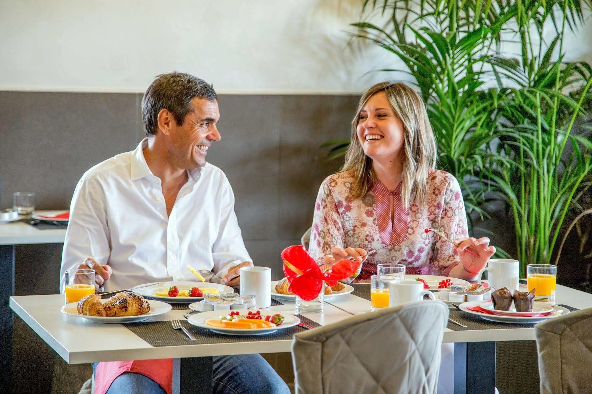 San Paolo Couette-café Rome