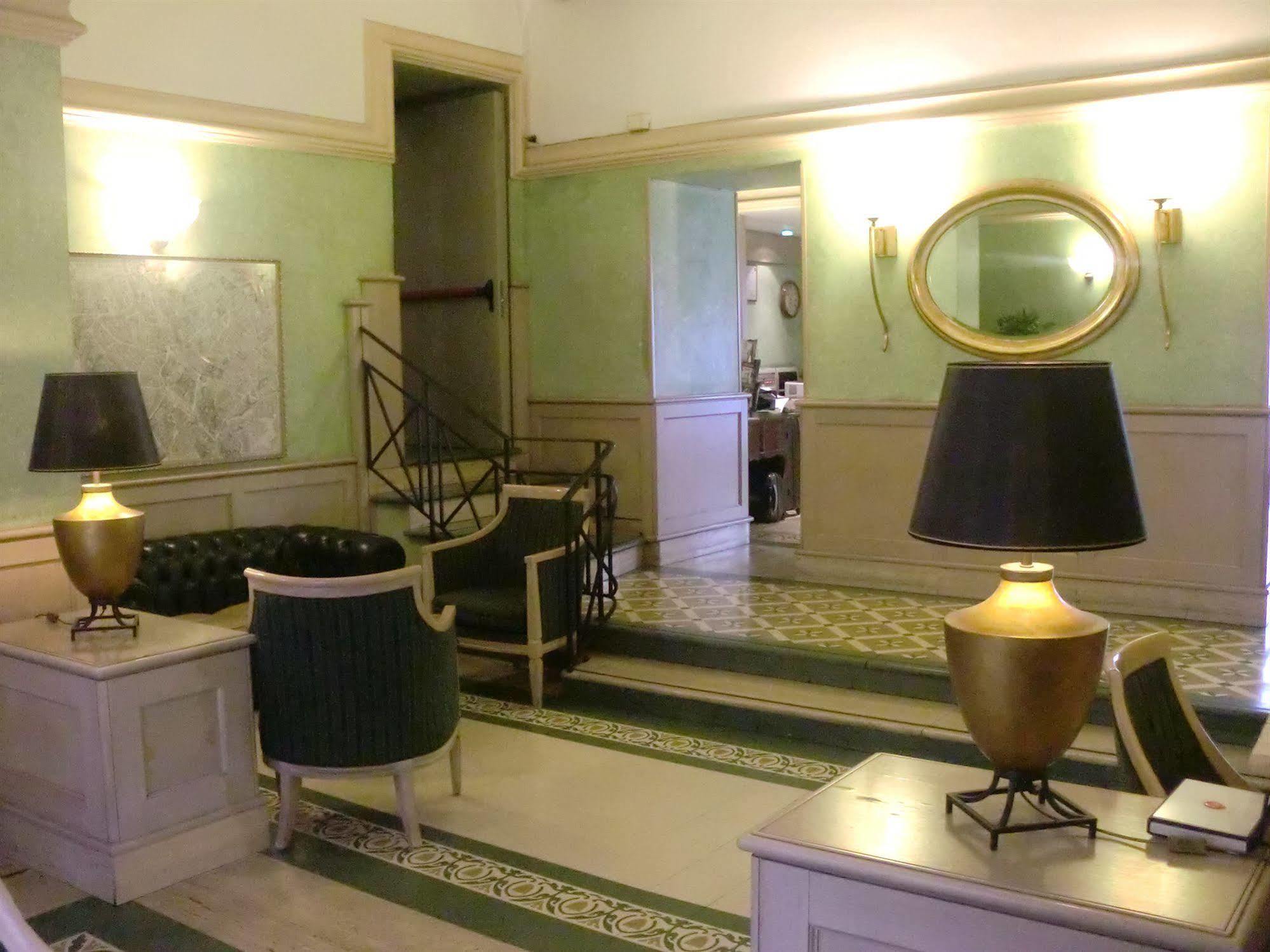 Numa Linea Aparthotel 3*