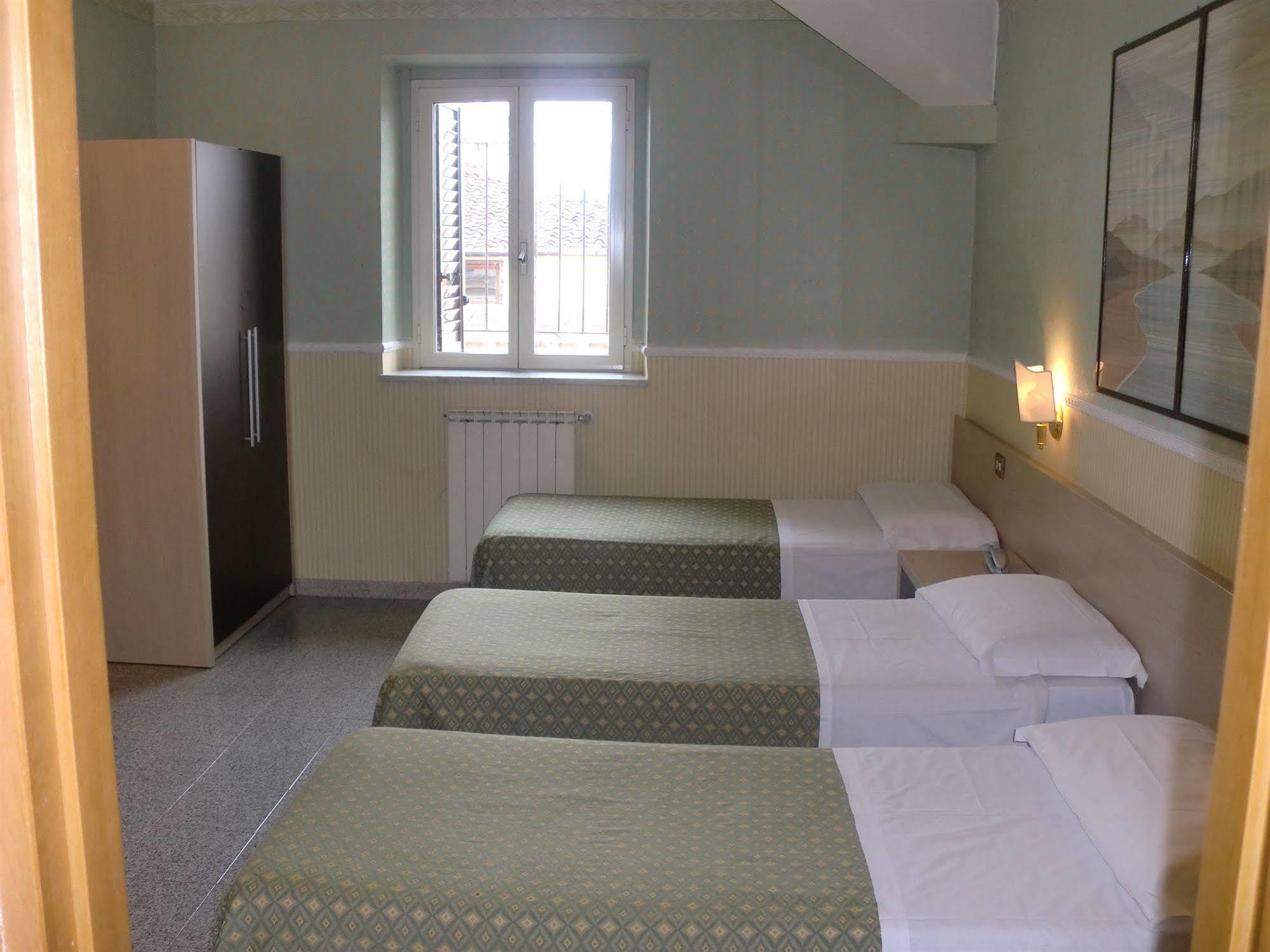 Numa Linea Aparthotel