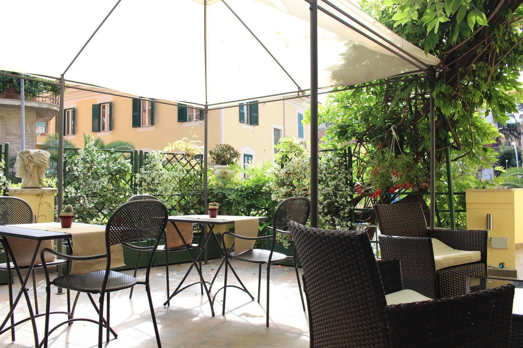 Aventino Bed & Breakfast 2*