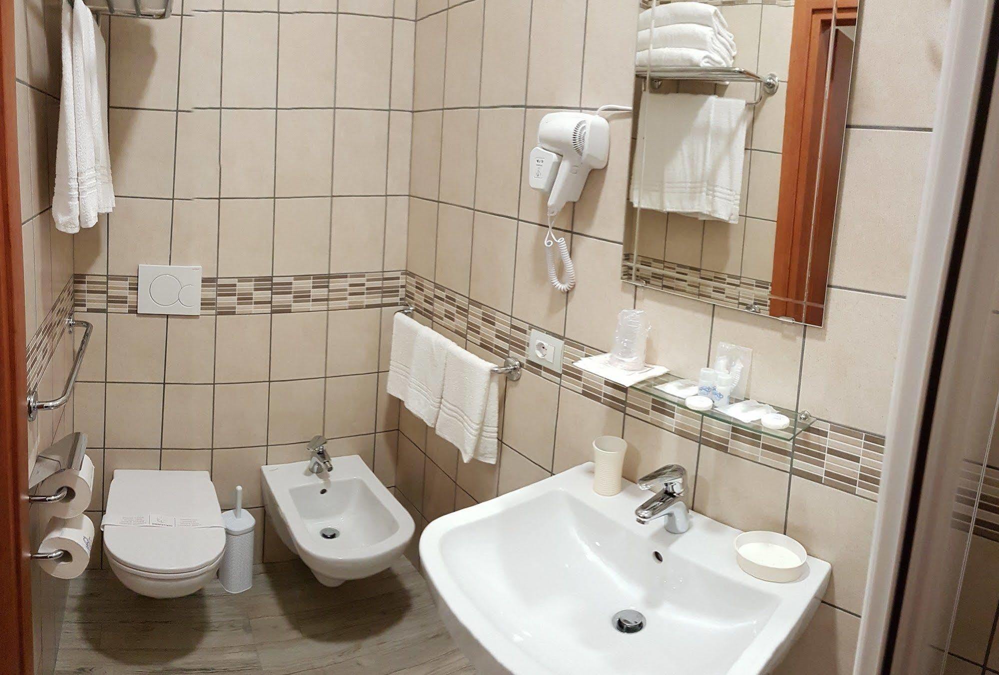 Artorius Hotel 2*