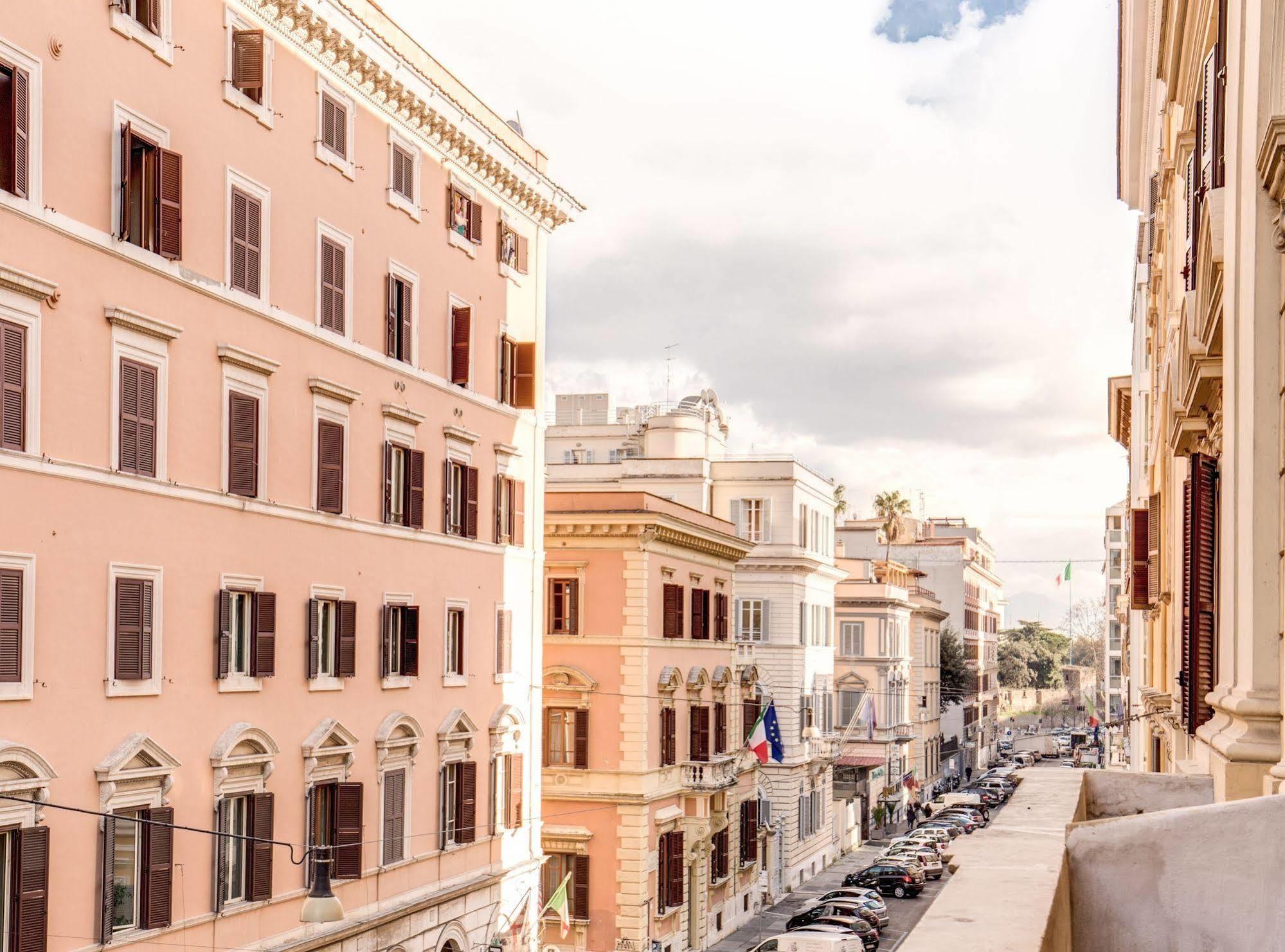 Hotel Continentale Rome
