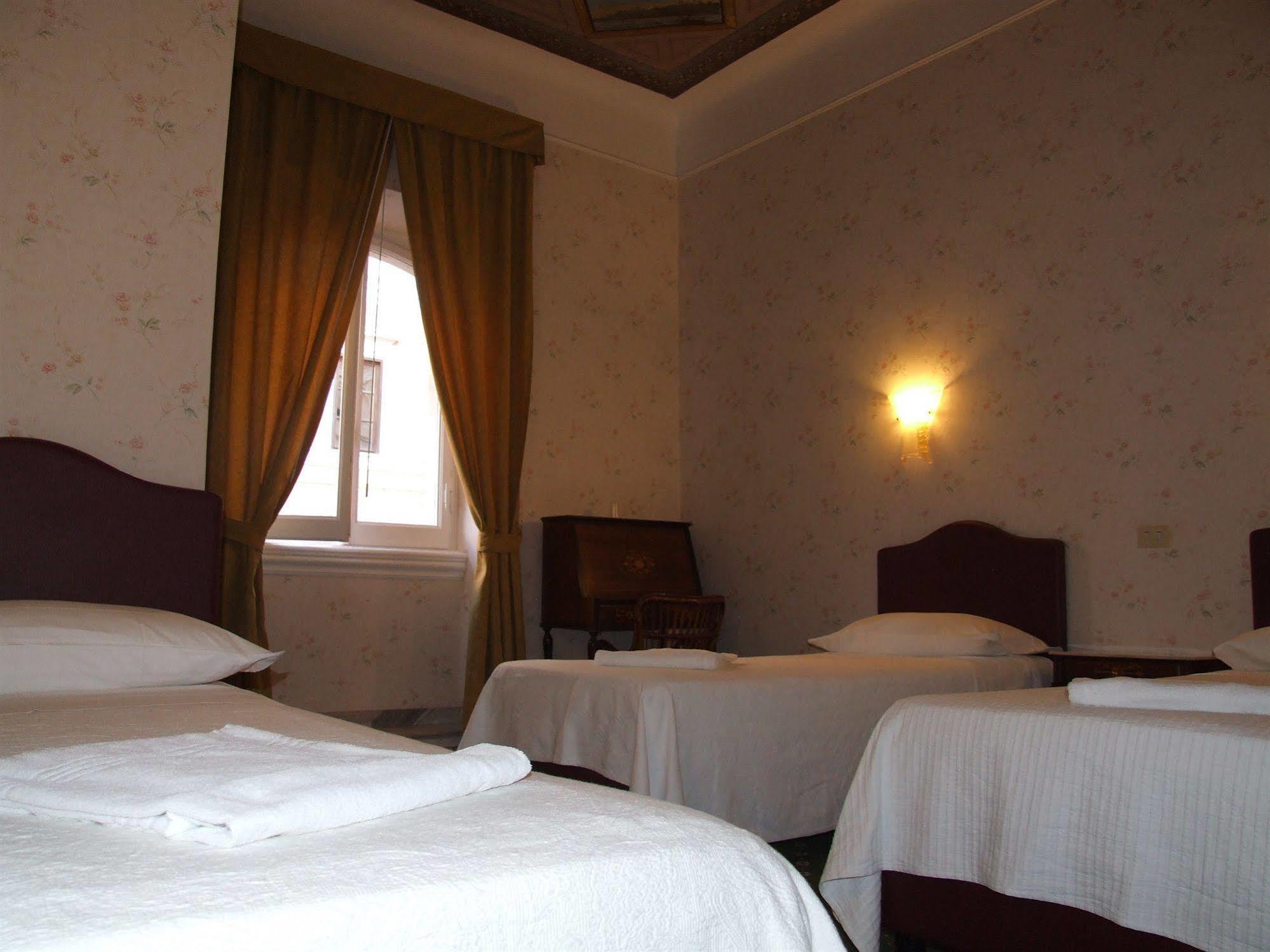 Hotel Texas Rome