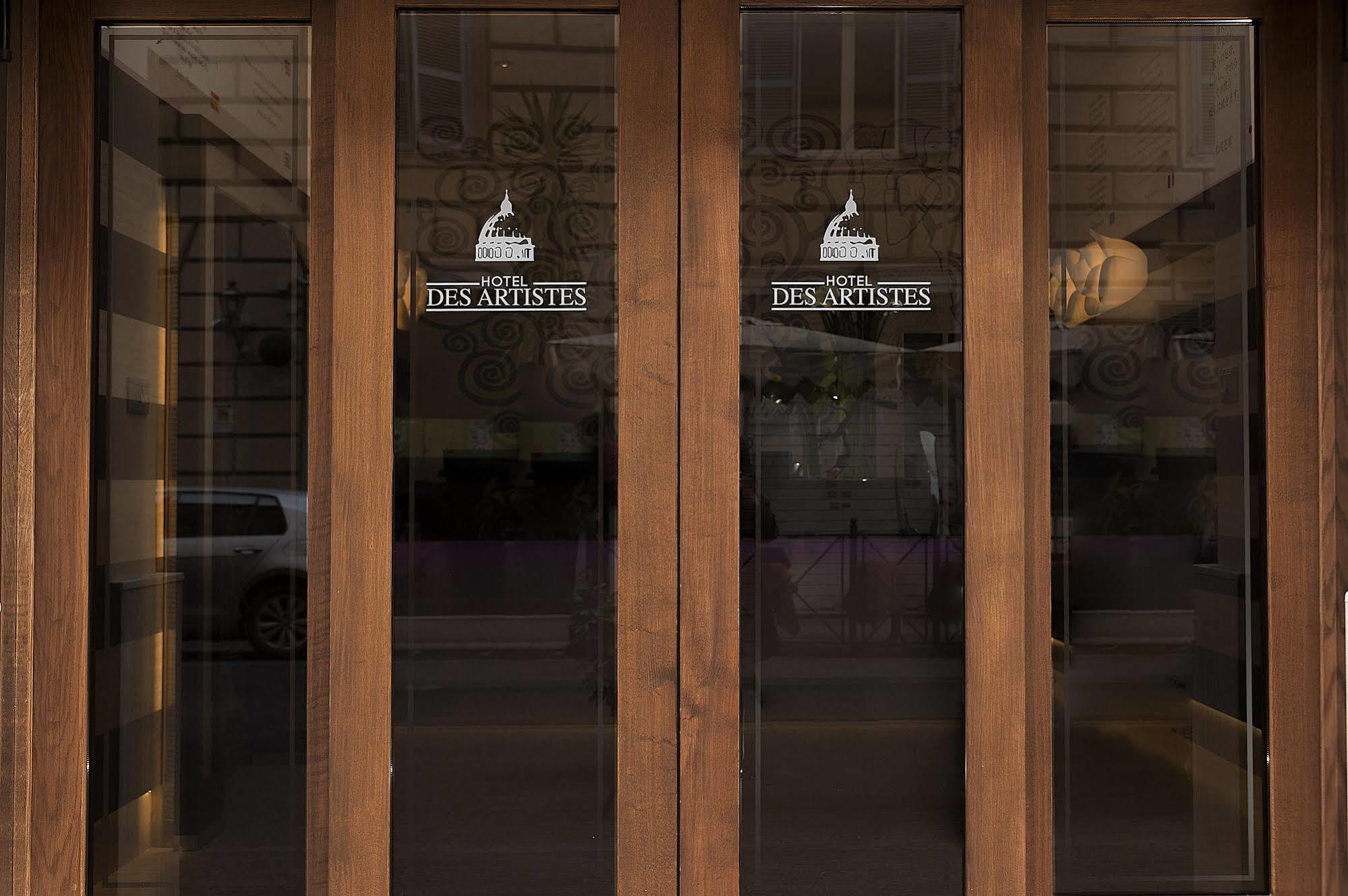 Des Artistes Hotel 3*