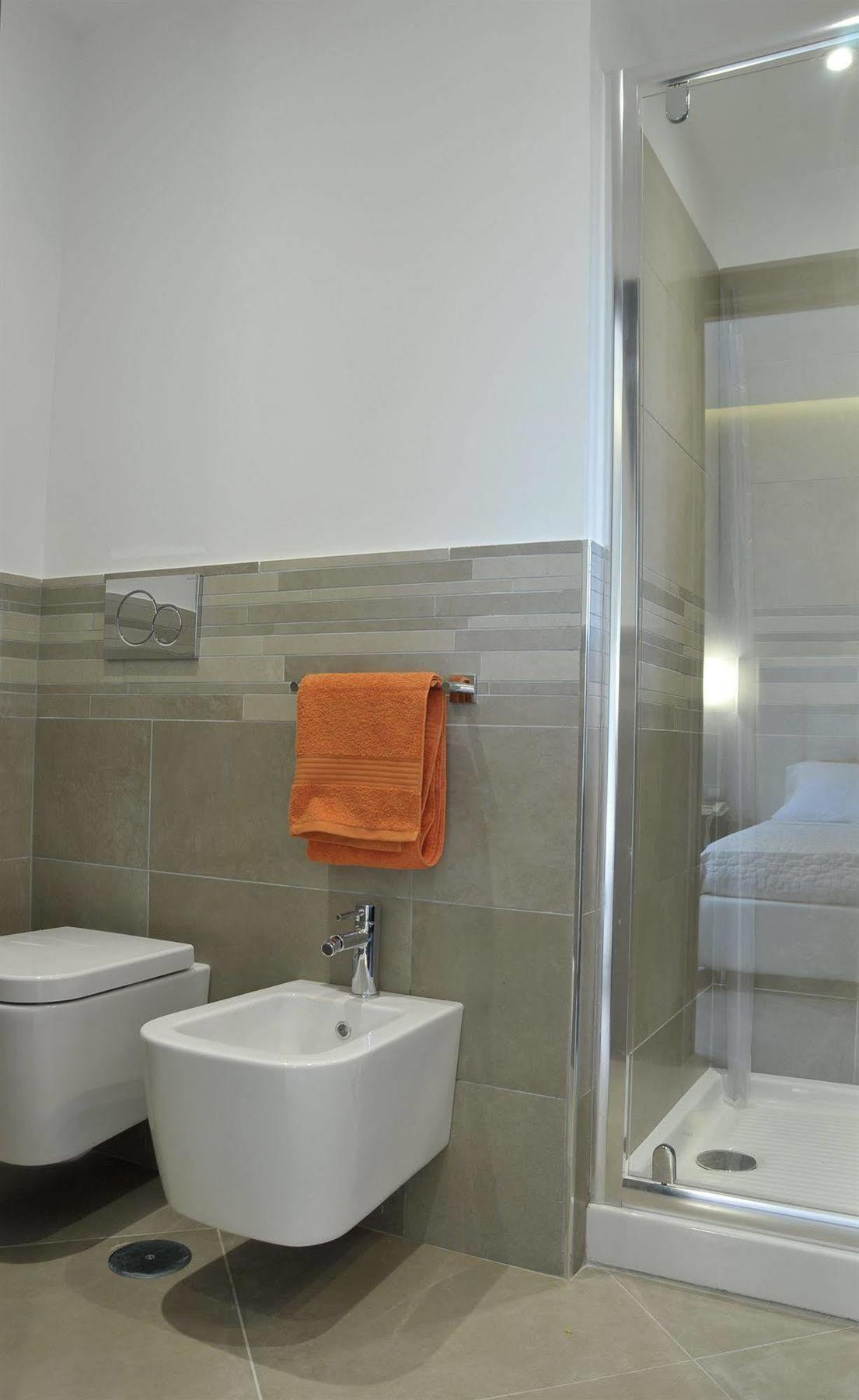 Guest house Gemini 2*