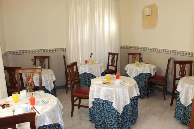 Hotel Mirage 3*