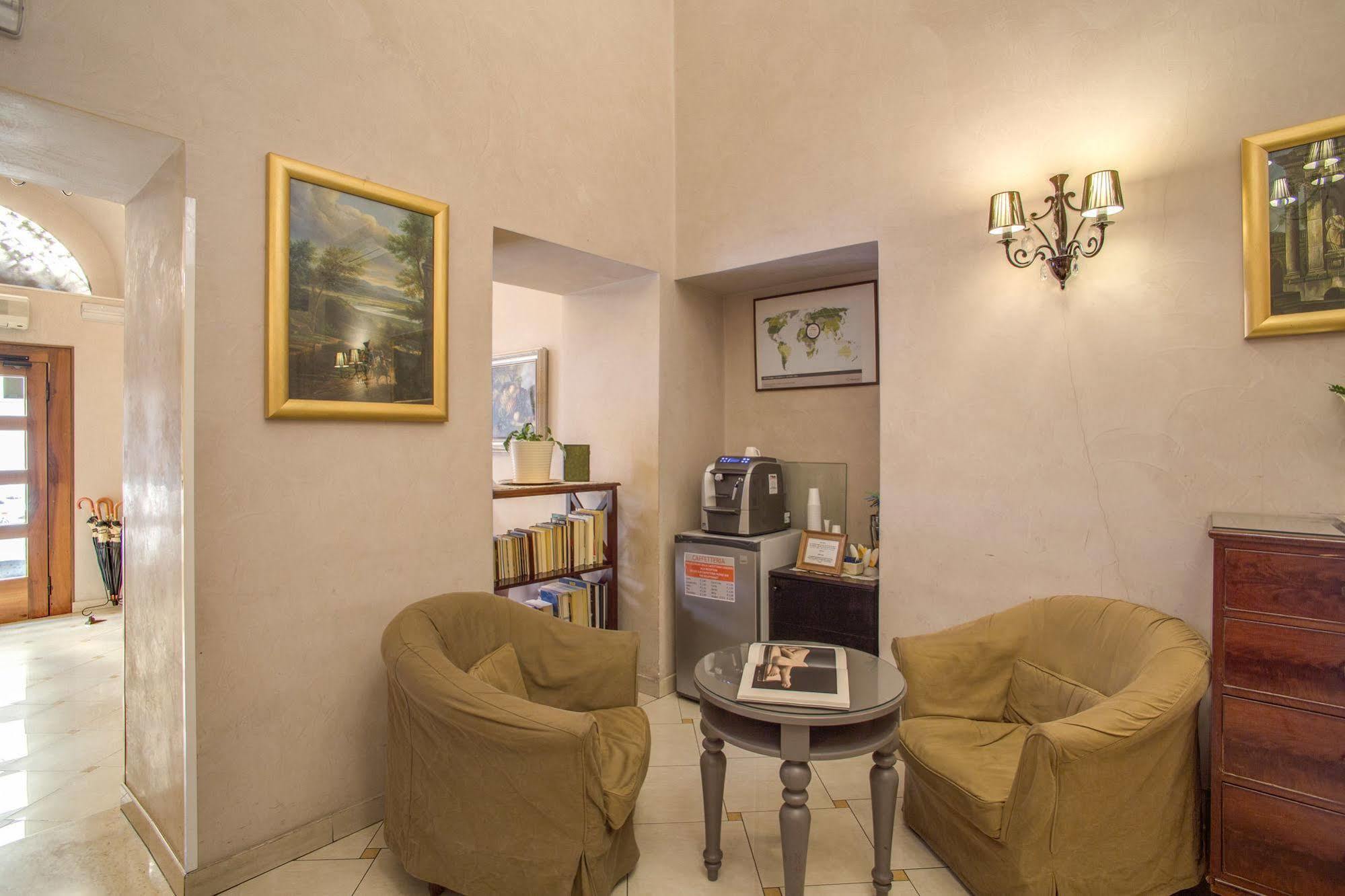 Caravaggio Hotel 3*