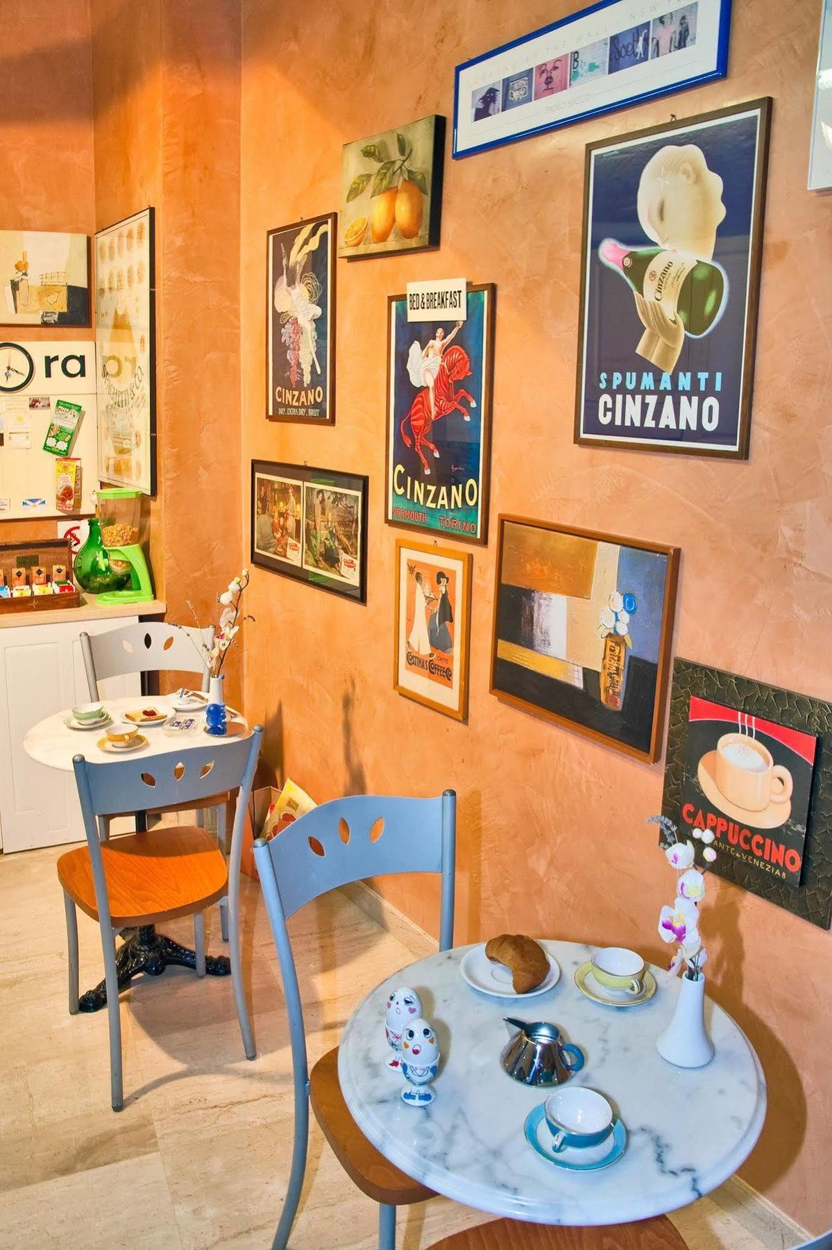 Acomodação com café da manhã  Domusamor Colosseo Roma