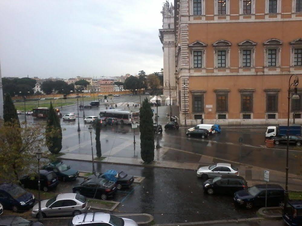 Happy 2* Roma