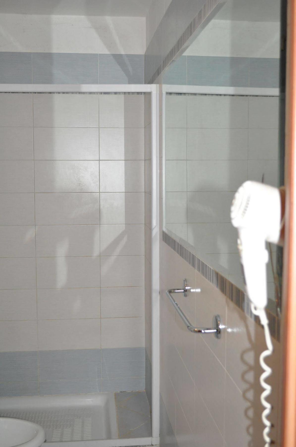 Seasons Guest house 2*