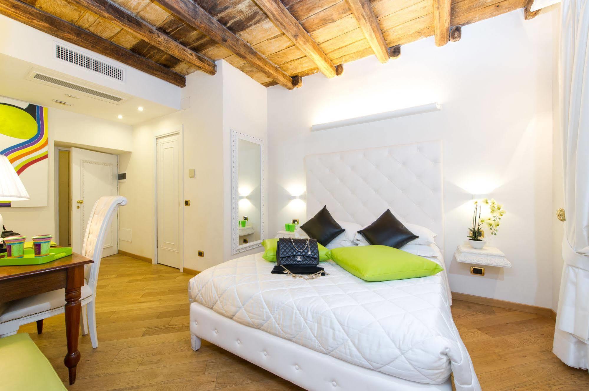 Couette-café Domus Spagna Capo Le Case Rome