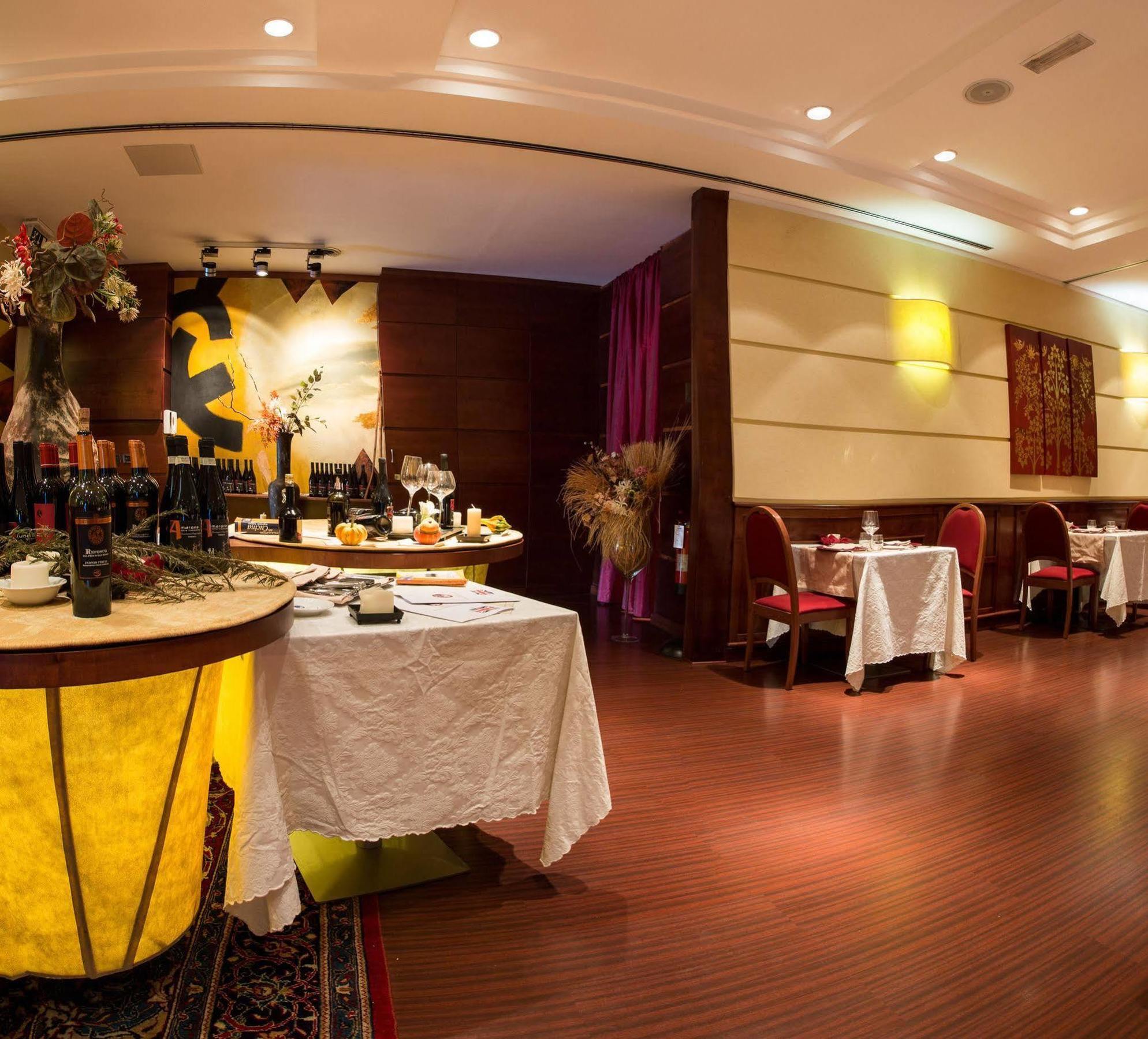 Hotel Imperatori Rome