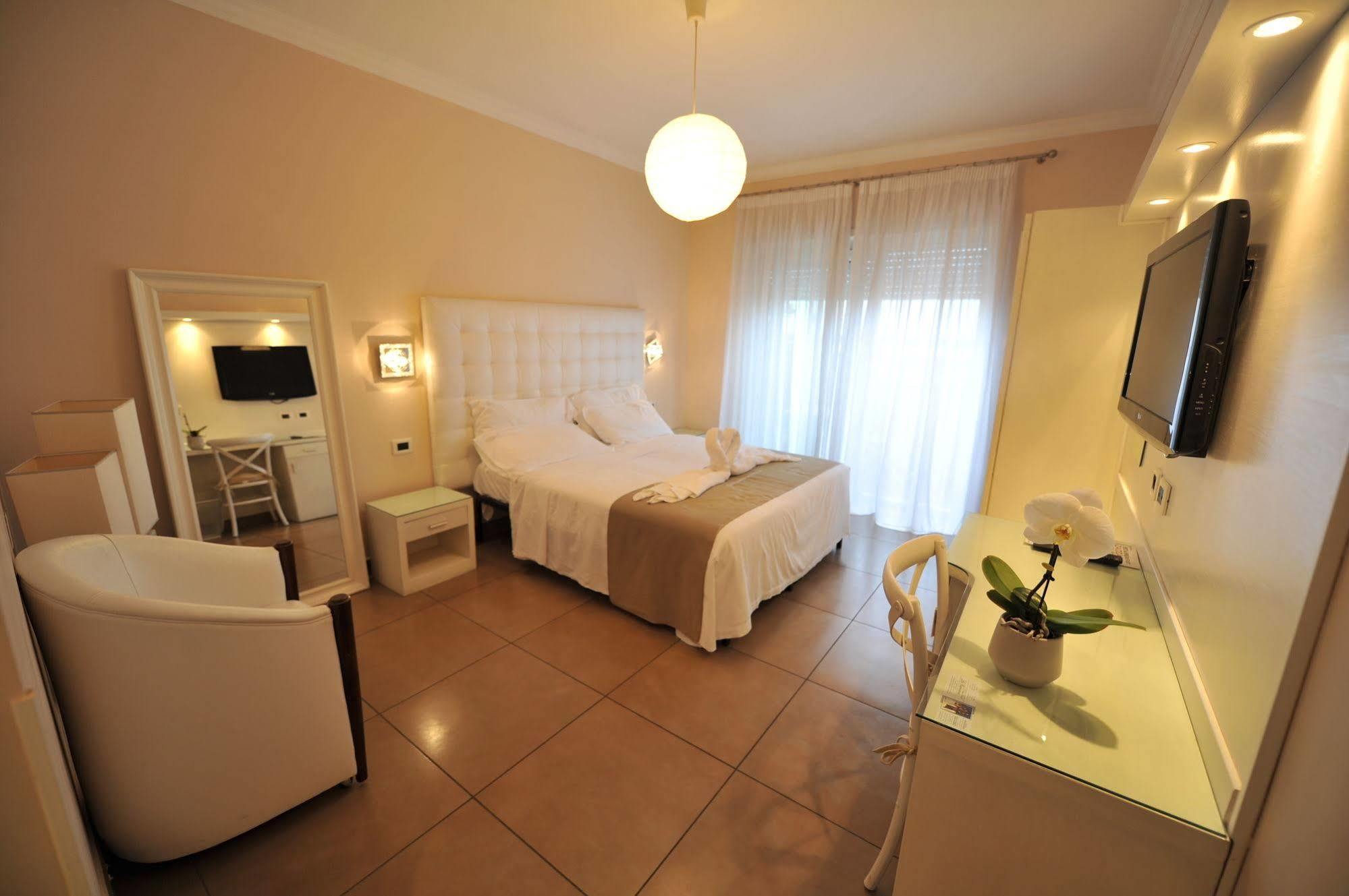 B And B Roof Garden Zaccardi Bed & Breakfast Rome