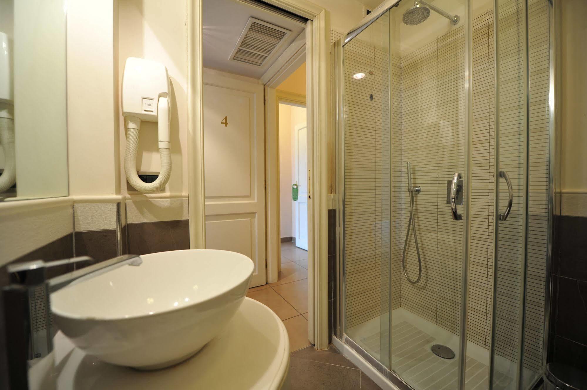 B And B Roof Garden Zaccardi Bed & Breakfast 2*