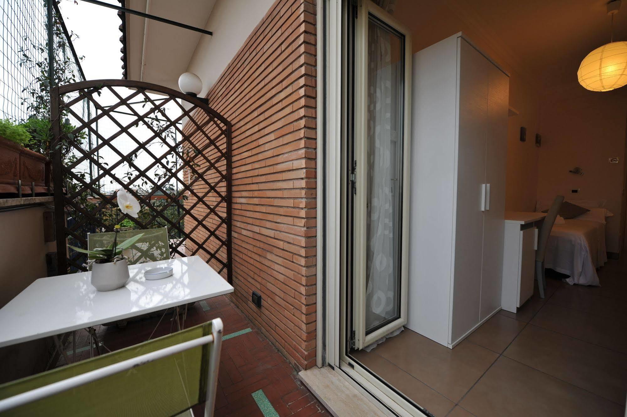 Roof Garden Zaccardi Bed & Breakfast Roma