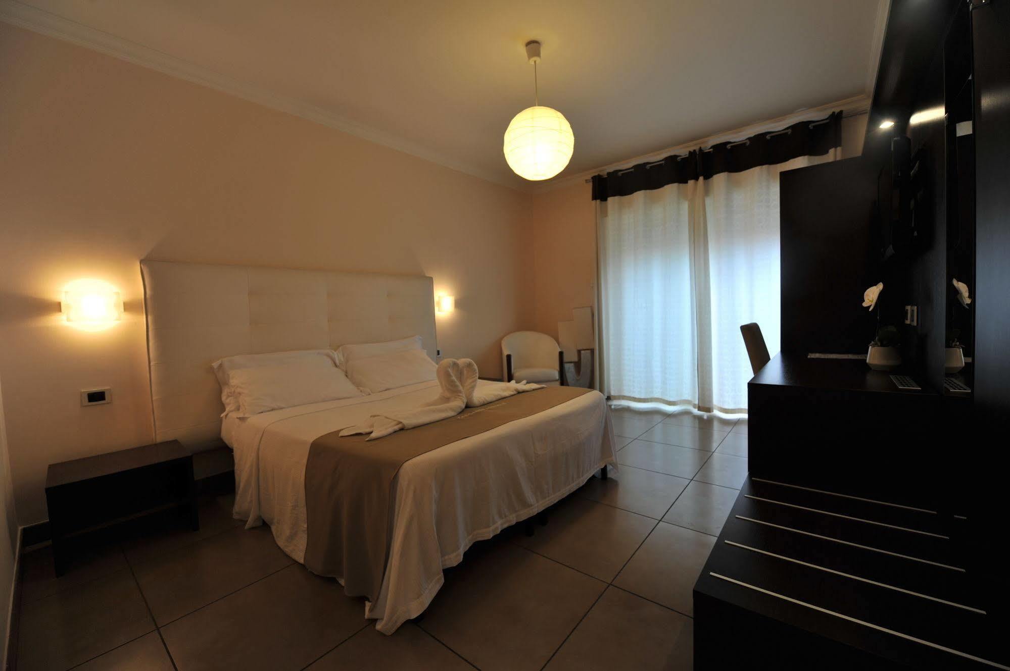 Bed & Breakfast B And B Roof Garden Zaccardi 2*