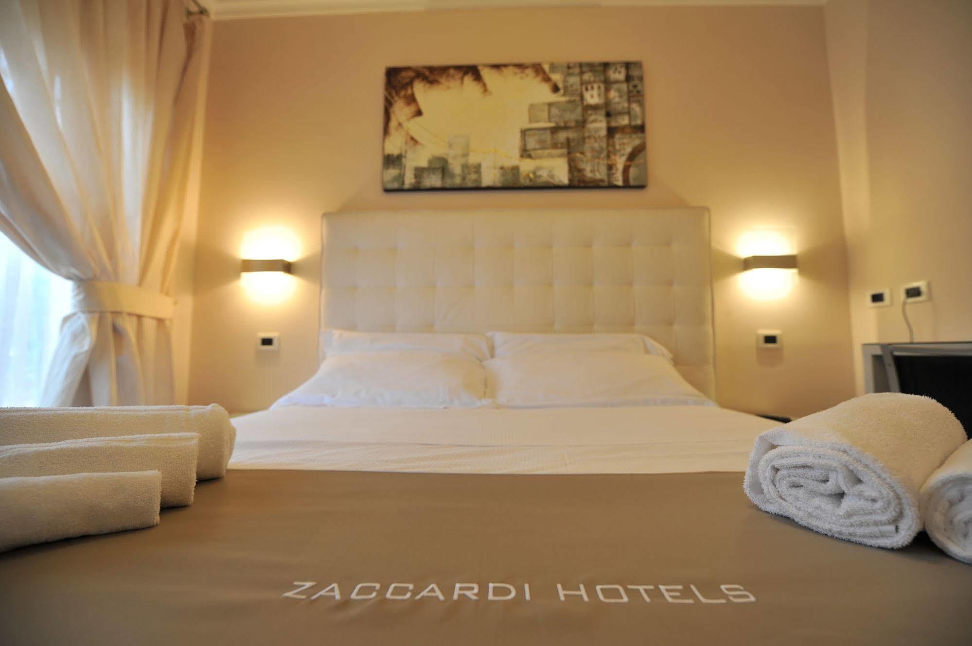 B And B Roof Garden Zaccardi 2*