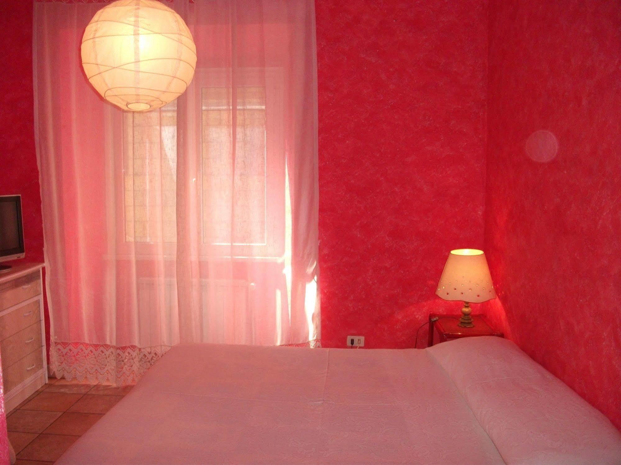 Max House Couette-café Rome