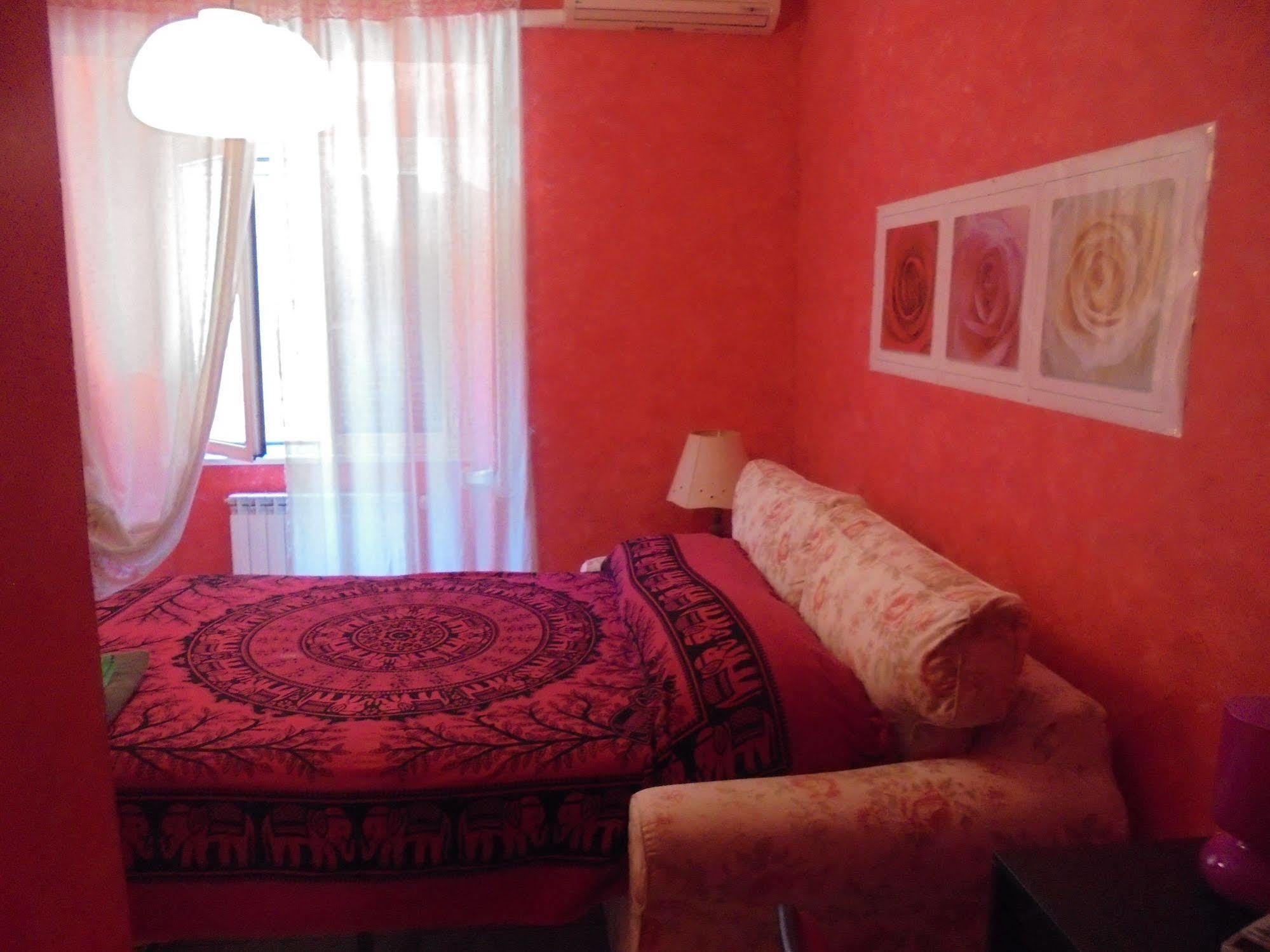 Couette-café Max House
