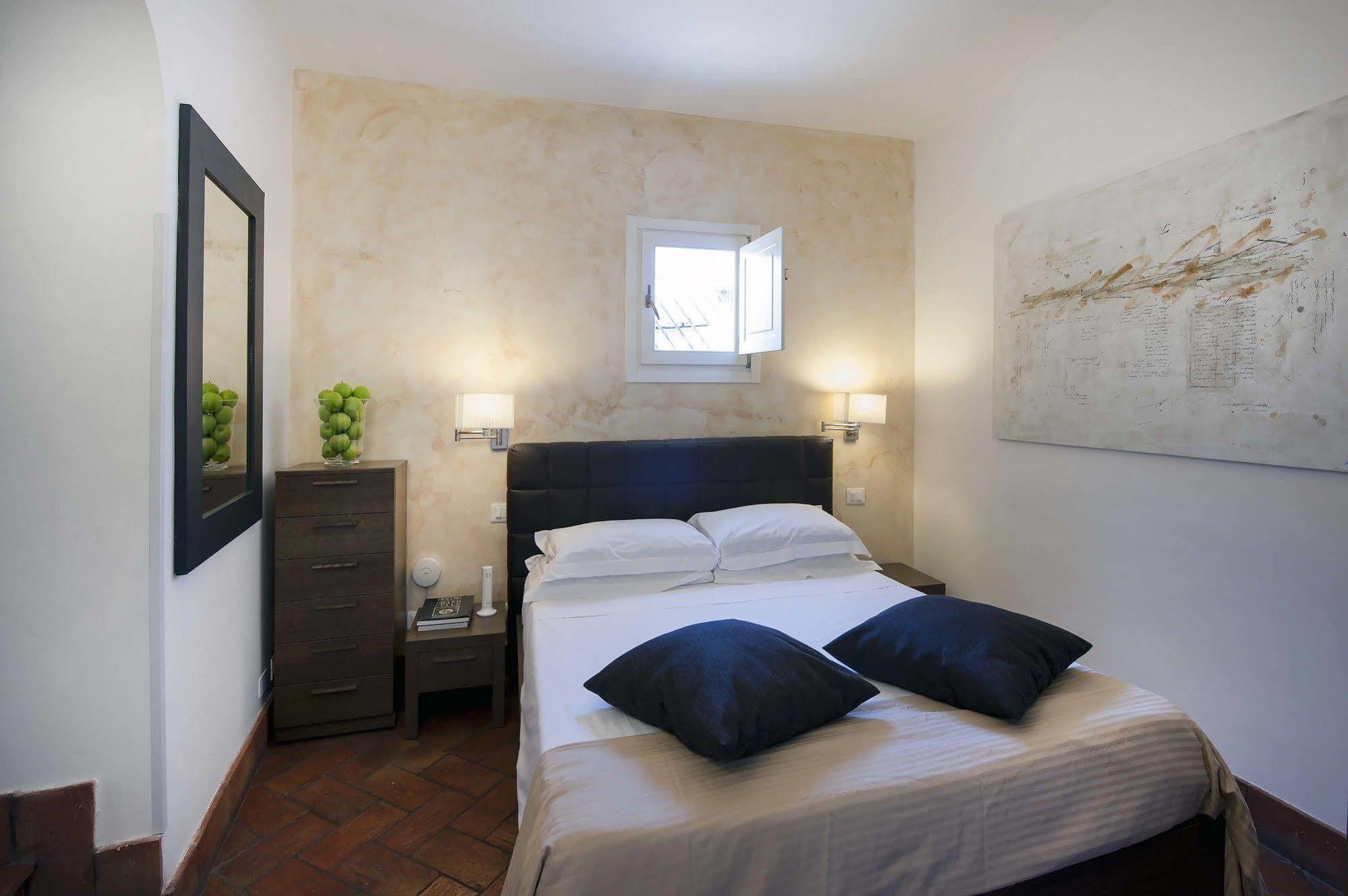 Navona Luxury Aparthotel