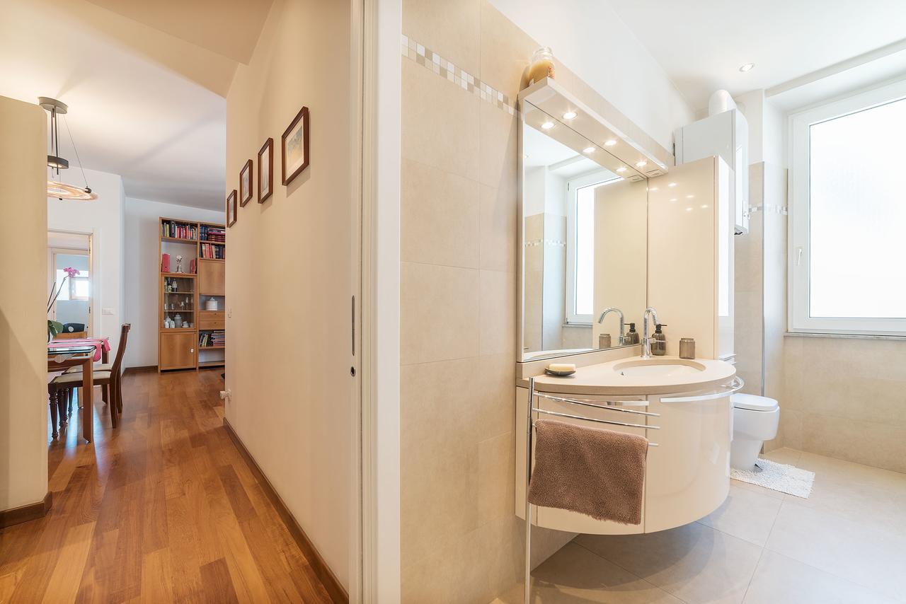 Colosseum Roomy Apartment