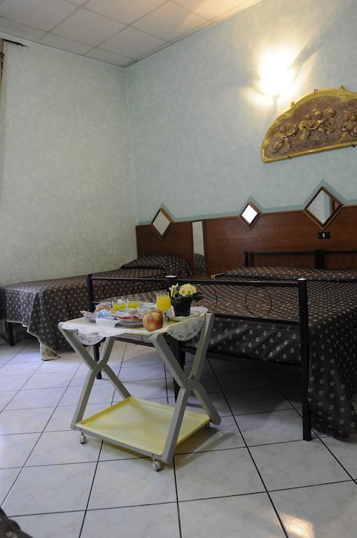 Hotel Farini Roma