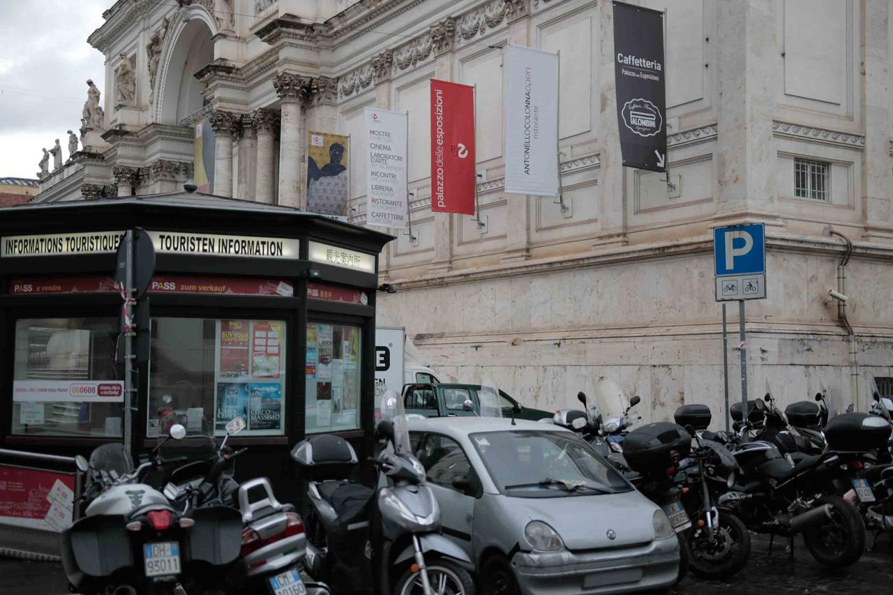 Esposizione Palace 2* Rome