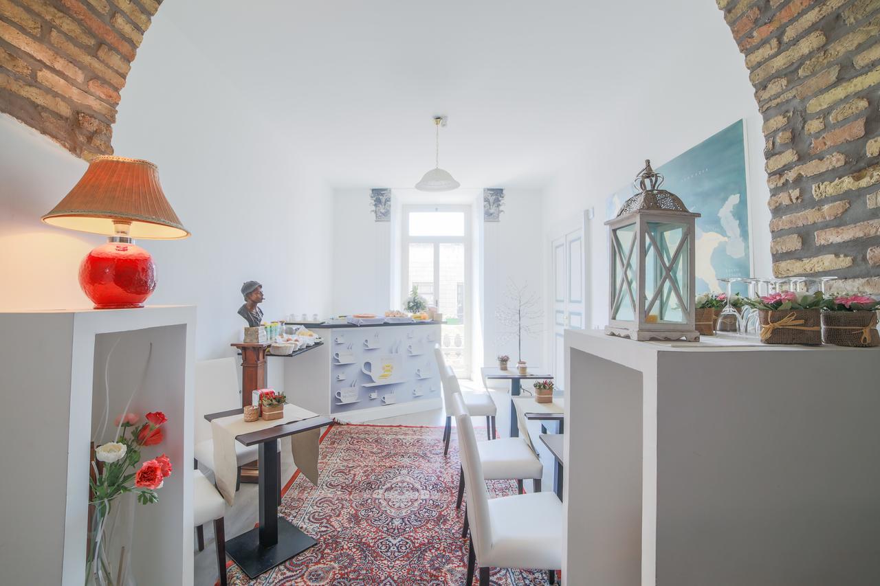 Roman Holidays Guest house 2*
