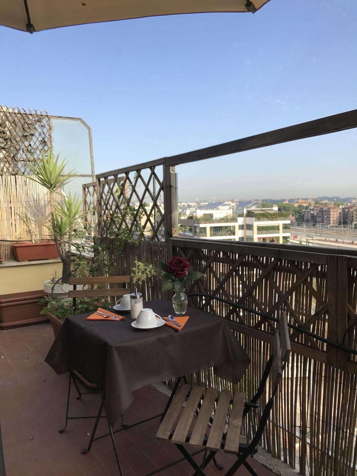 Atticoromantica Couette-café Rome