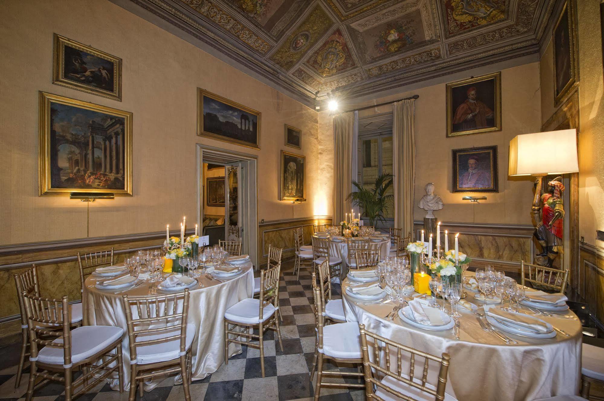 Bed & Breakfast Residenza Ruspoli Bonaparte 4*