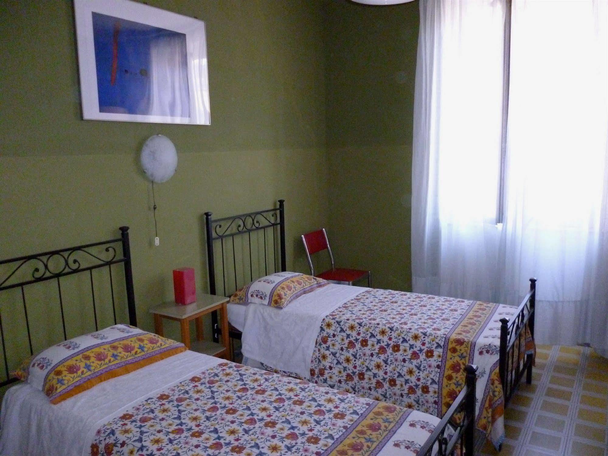 Giamaica For Girls & Ladies Only Hotel Rome