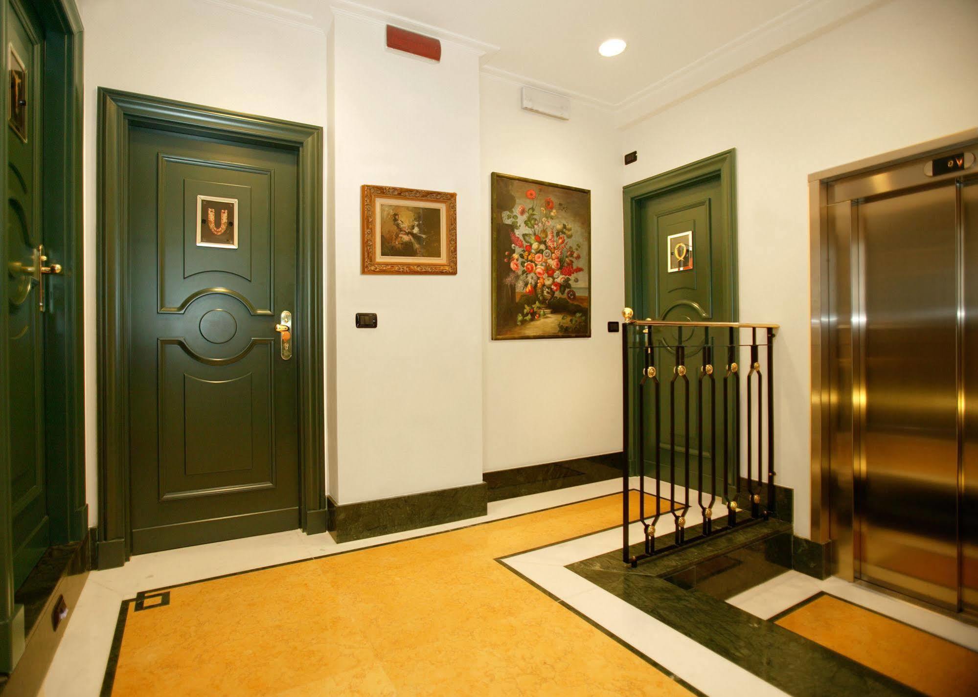 Gregoriana 3* Rome