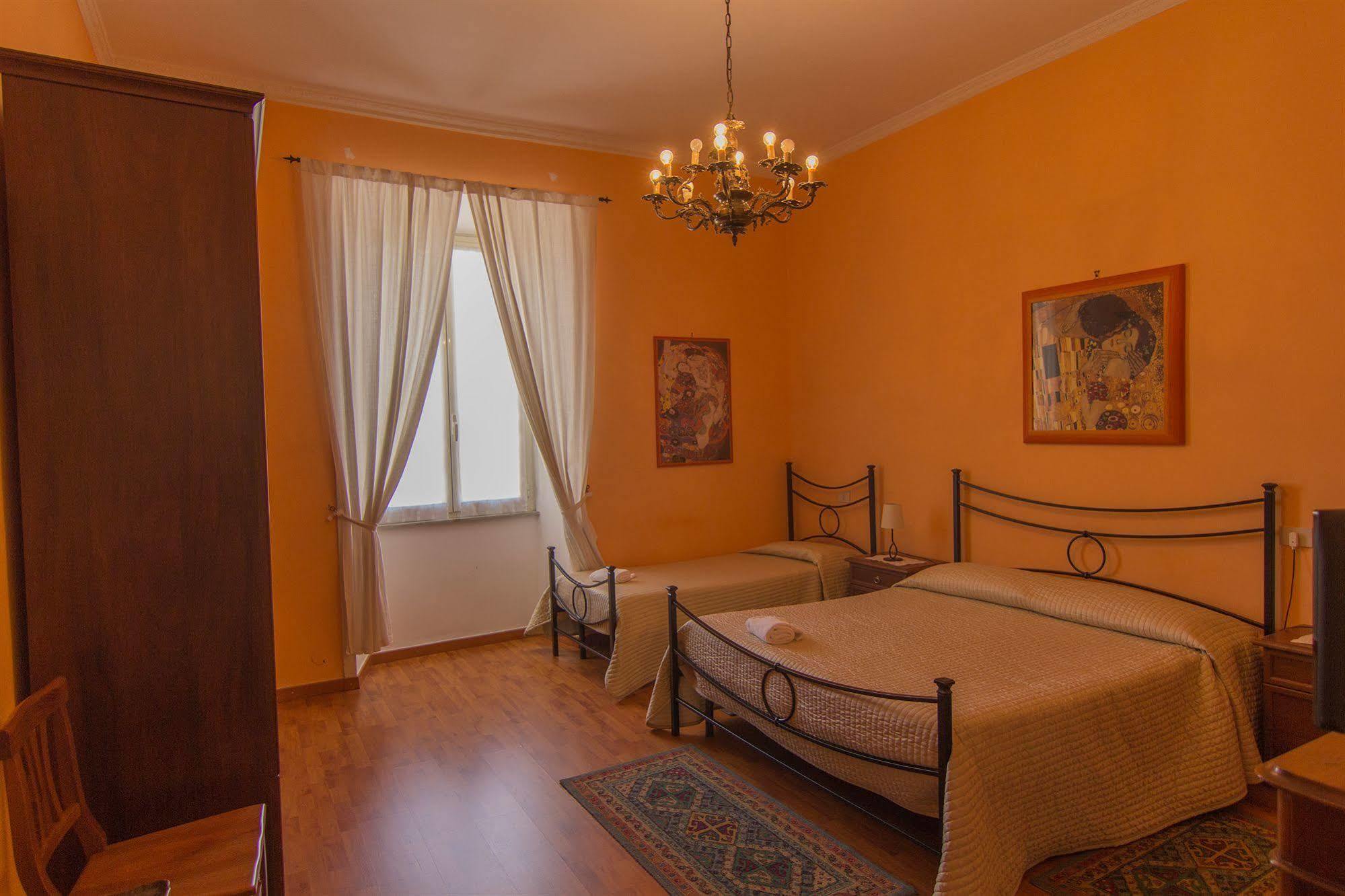 Bed & Breakfast Laterano 3*
