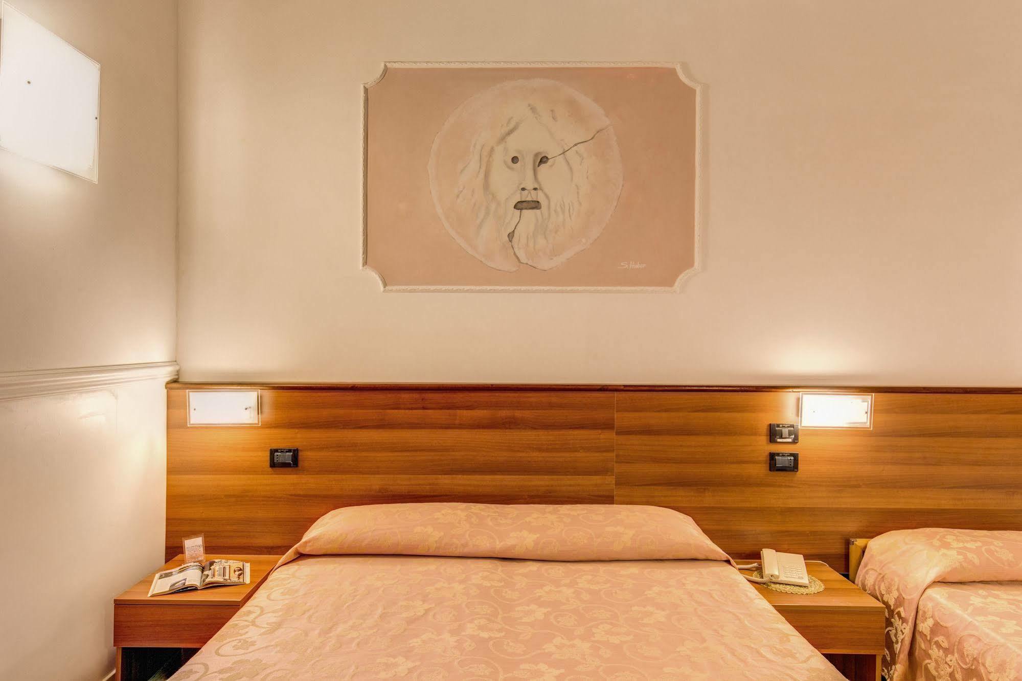 Hotel Martini 3*