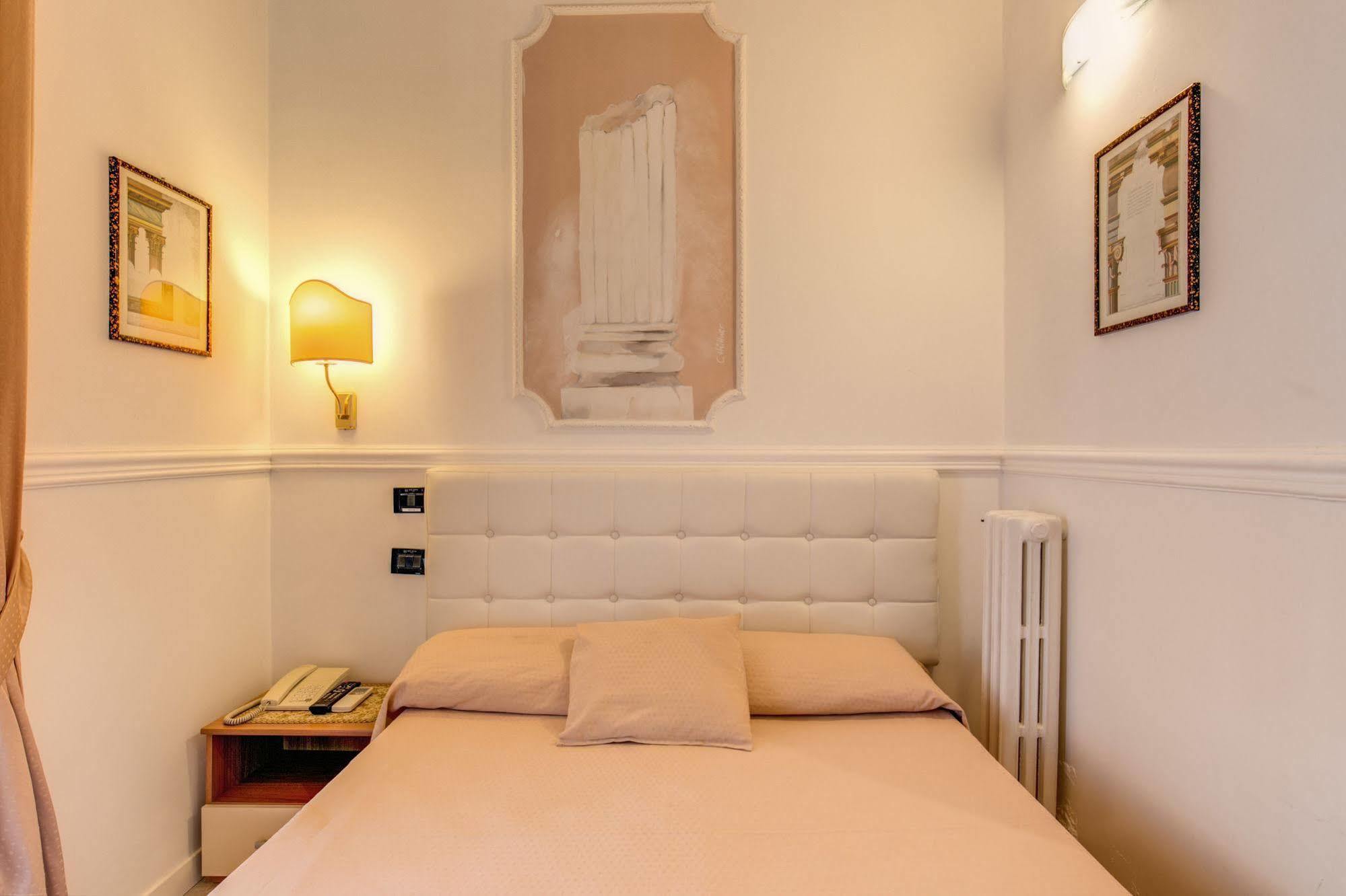 Hotel Martini 3*