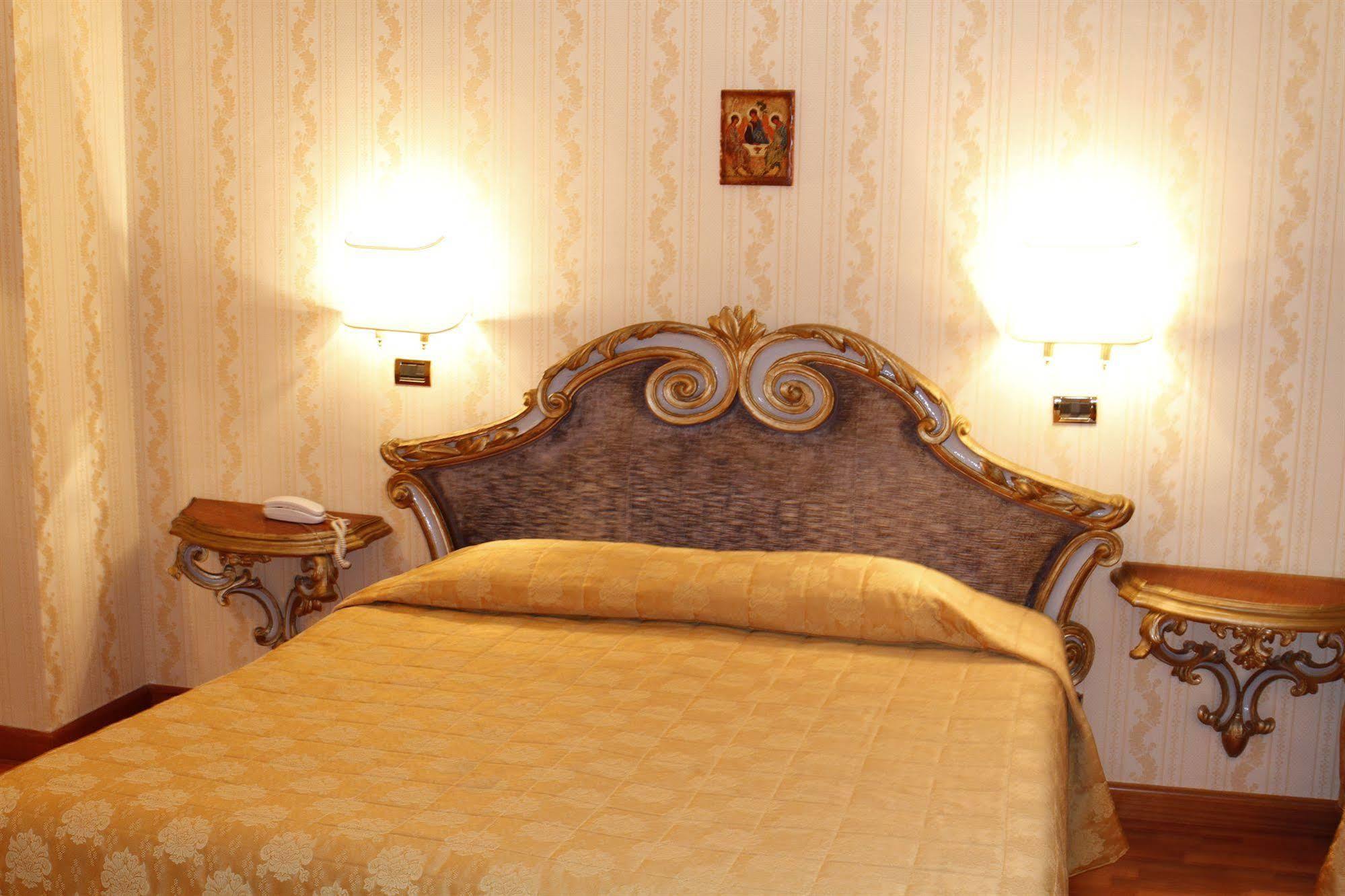 Lh Grand Hermitage Hotel 4*
