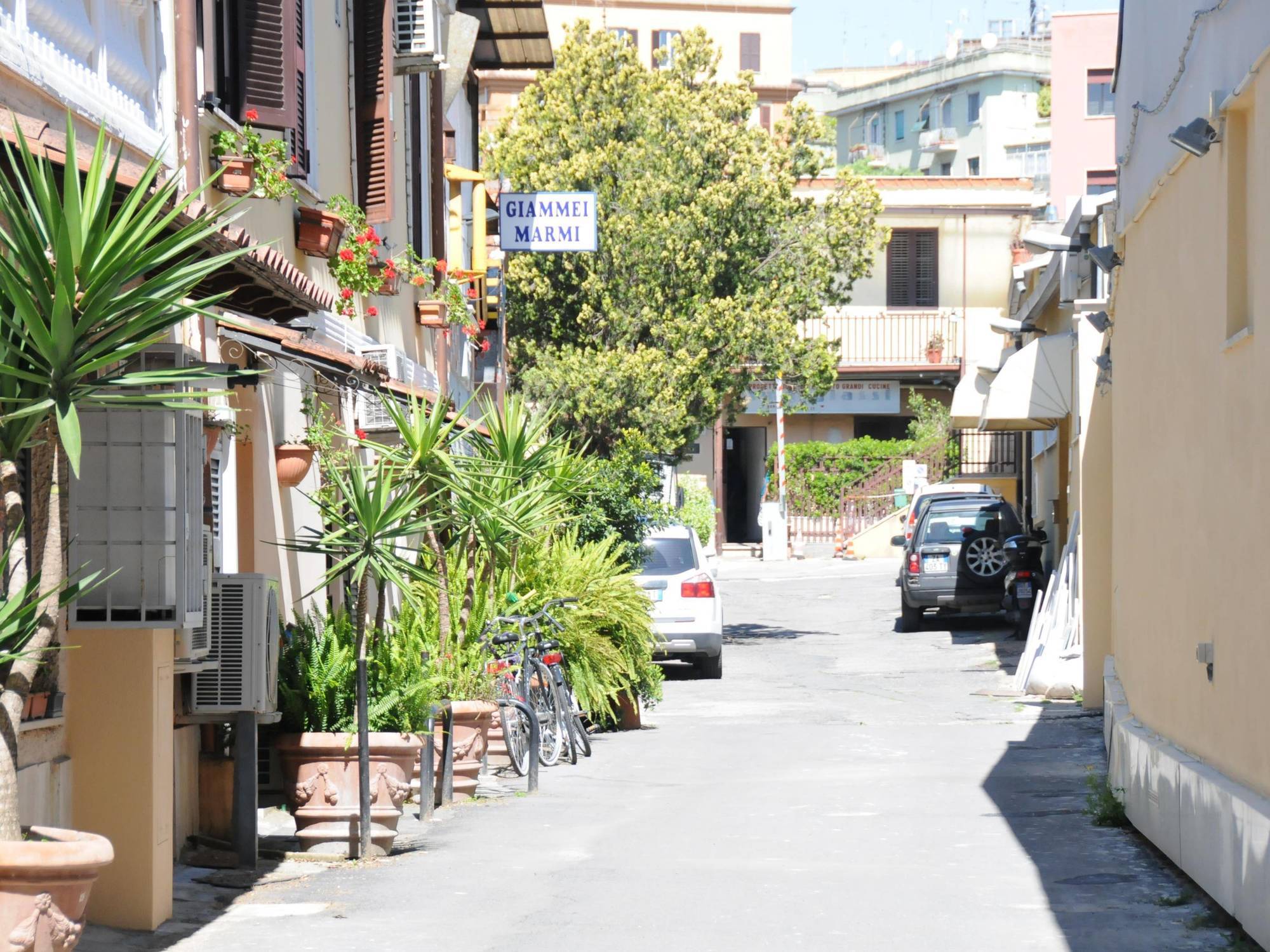 San Lorenzo Notte Bed & Breakfast Rome