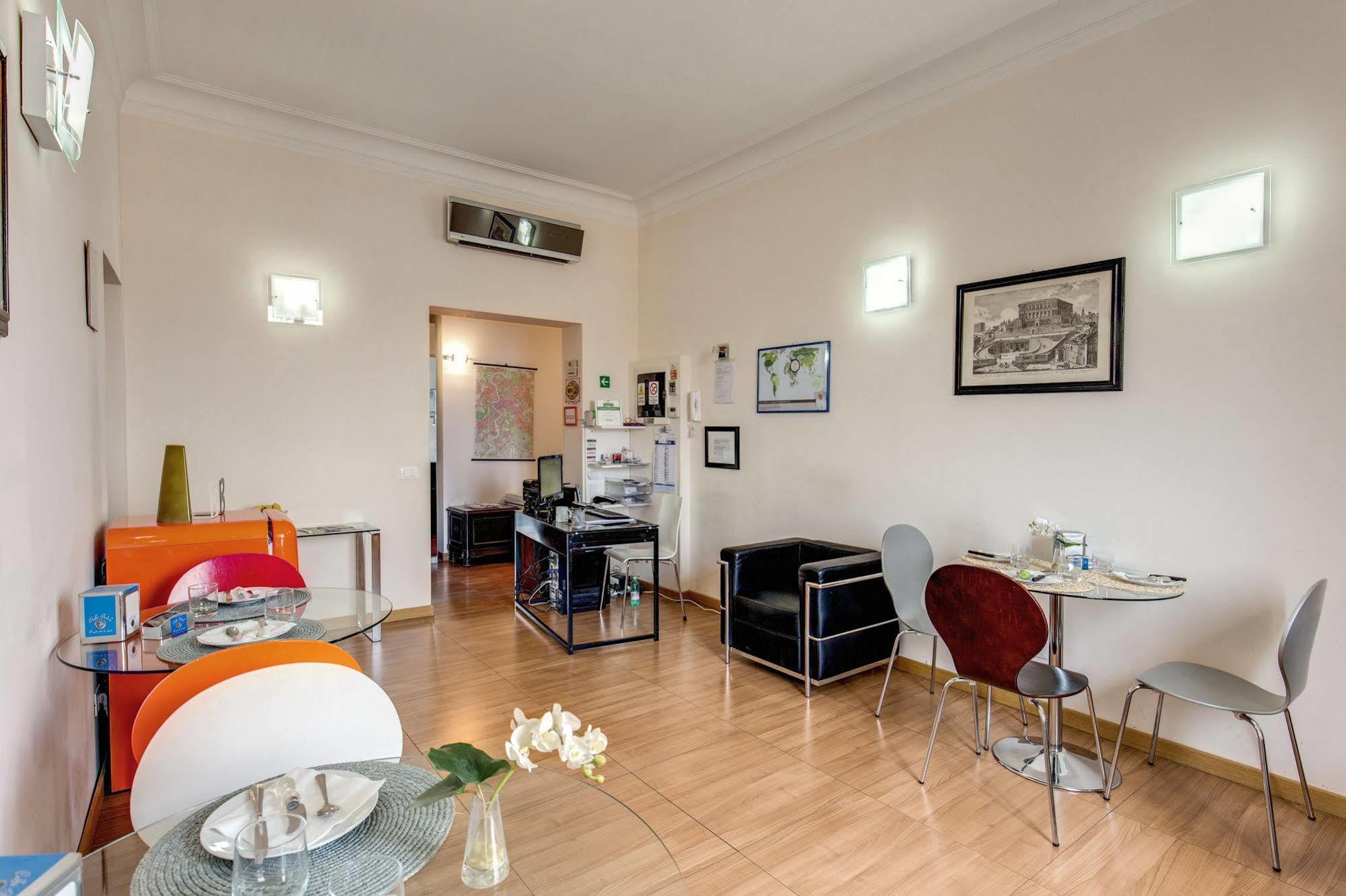 Bon Ton Design By Dot Guest house