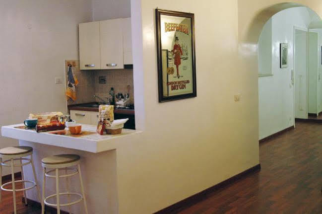 Bed & Breakfast T&v House Rome