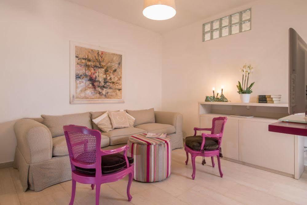 Aparthotel Iron Bridge Accommodation Rome