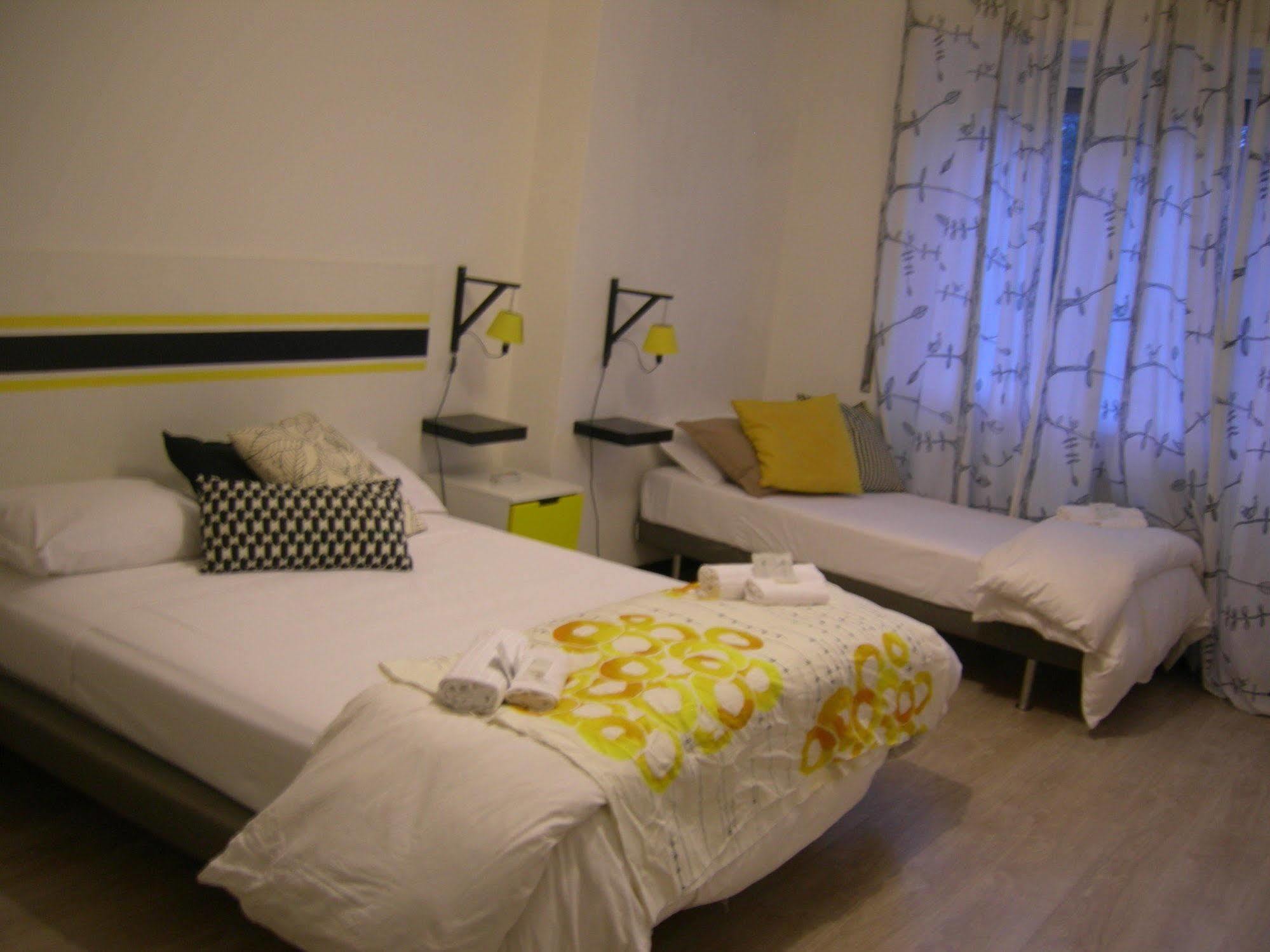 Iron Bridge Accommodation 2* Rome