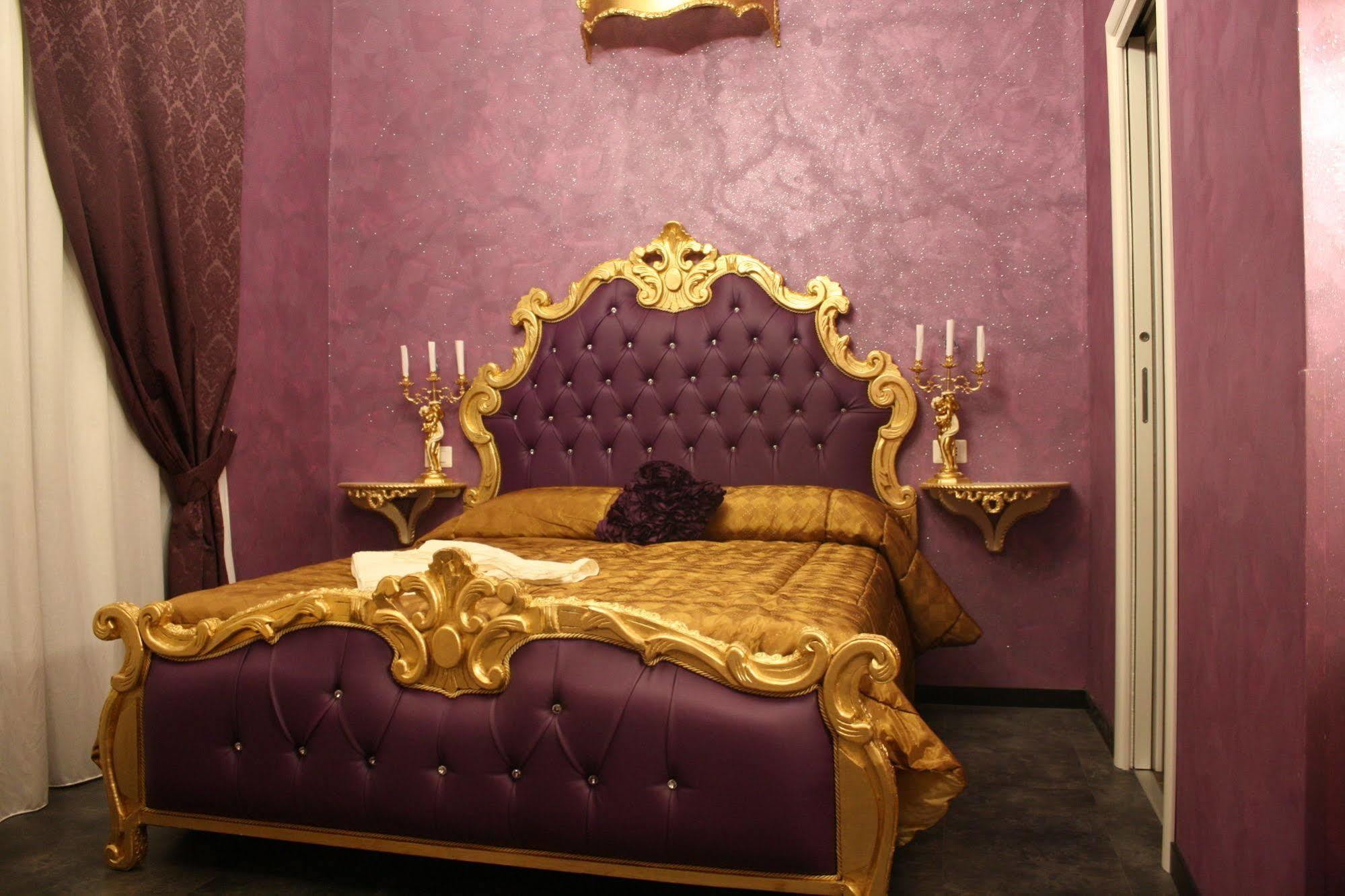Pope's Couette-café 2*