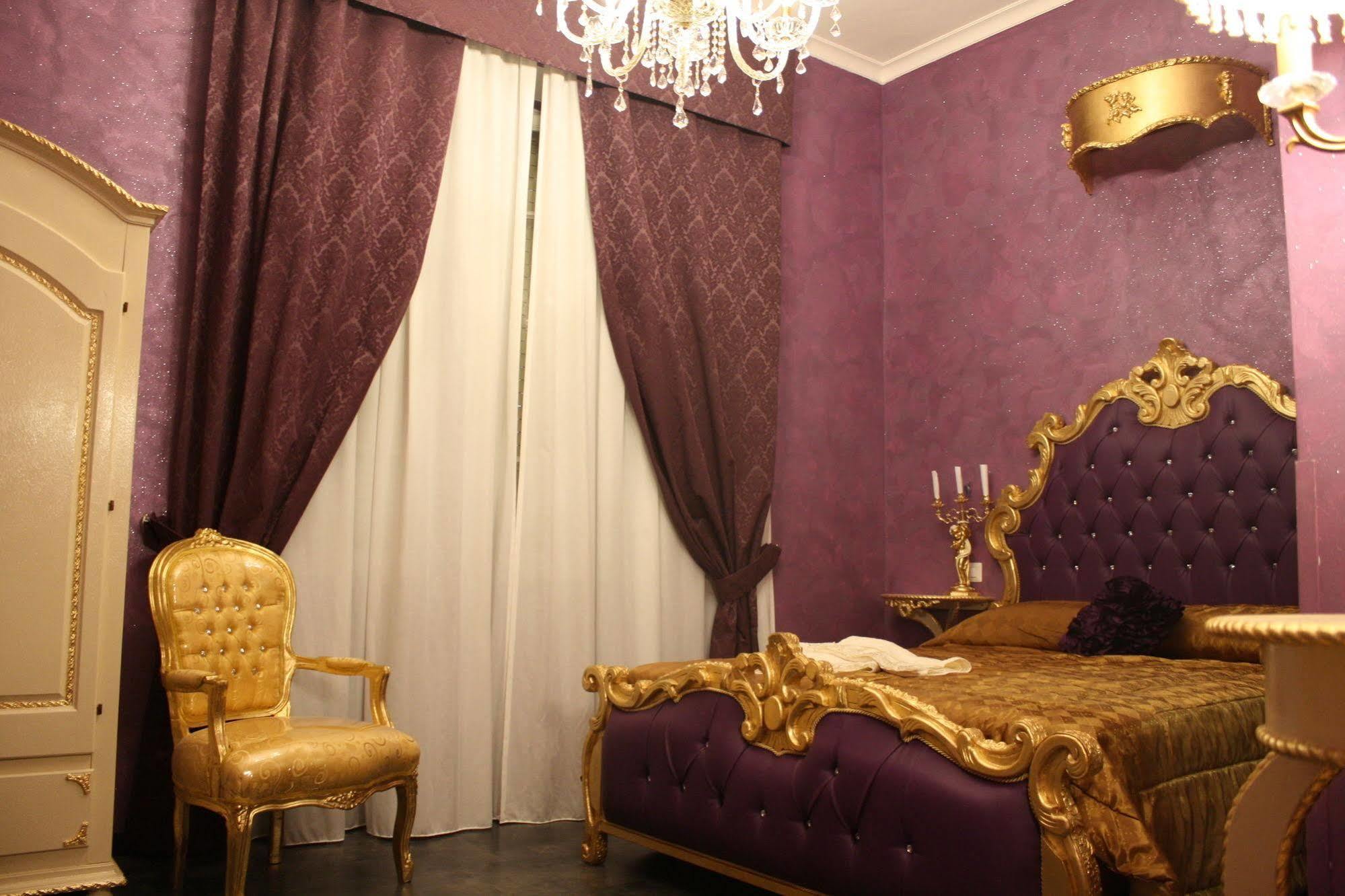 Couette-café Pope's 2*