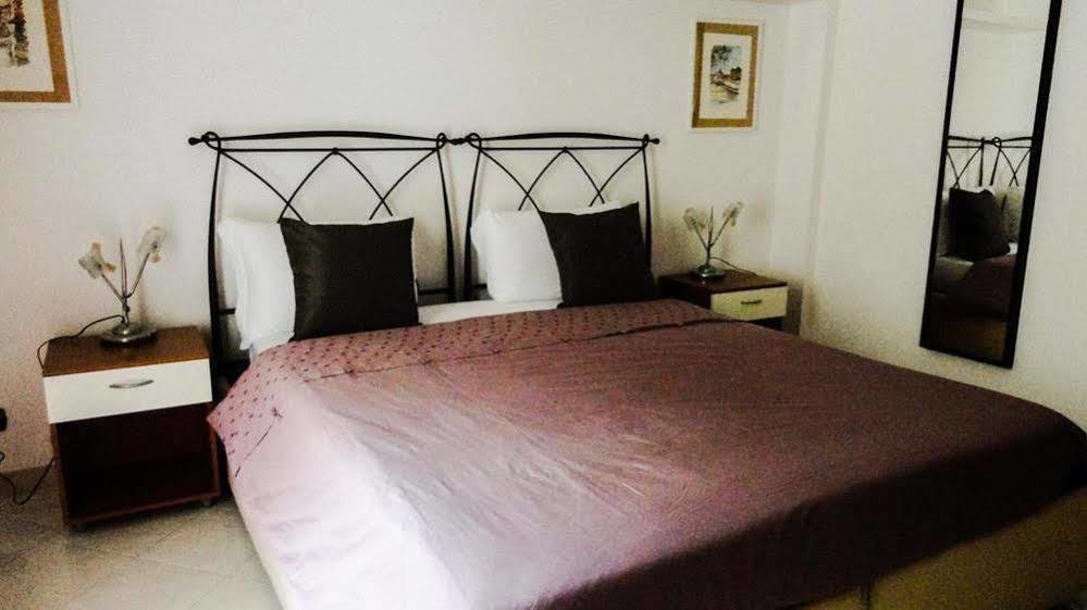 Suites Holiday Rooms Guest house *