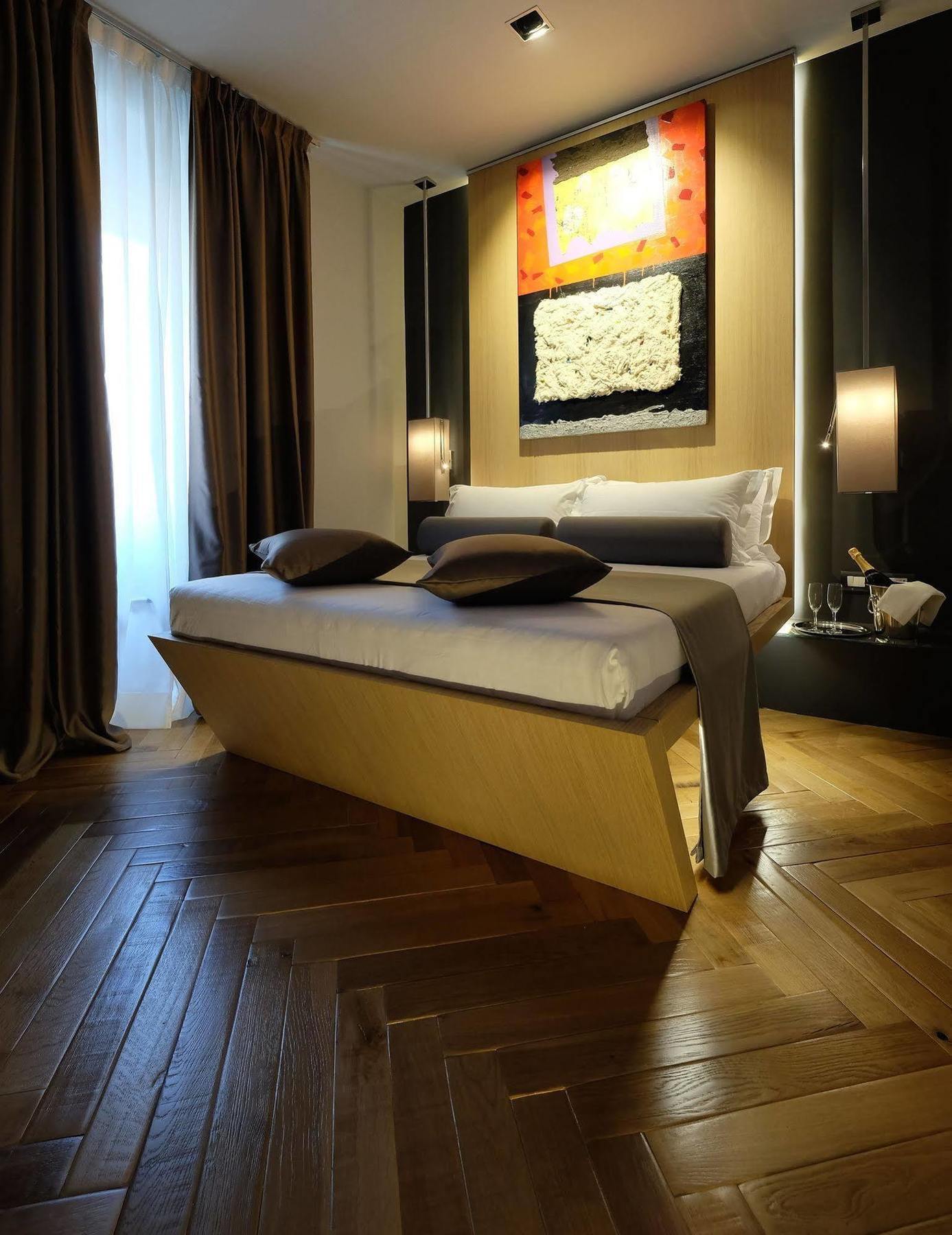 Gasthuis Navona 2*