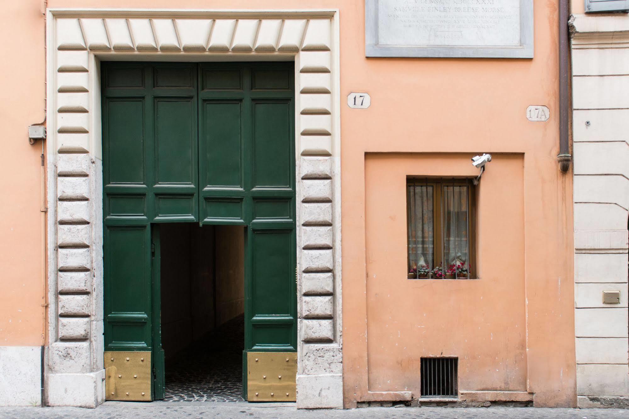 Bed & Breakfast Domus Capilupi Rome