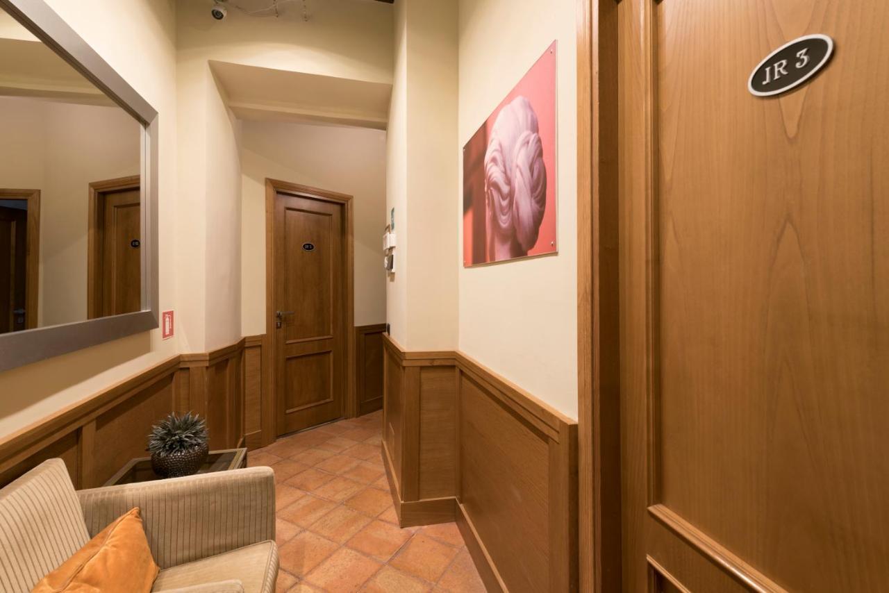Jr Guest house *