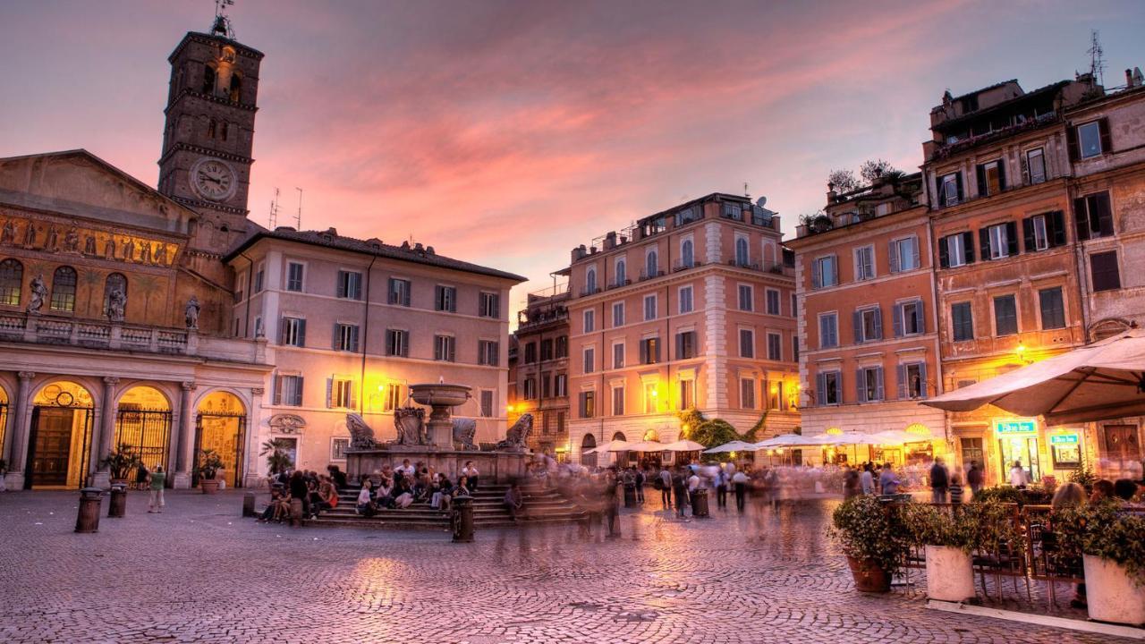 La Dolce Vita Trastevere Rome