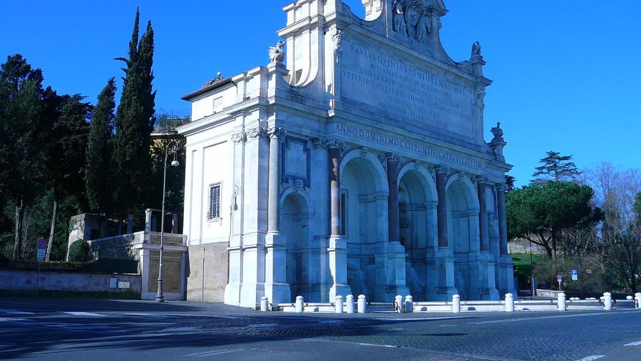 La Dolce Vita Trastevere Rome