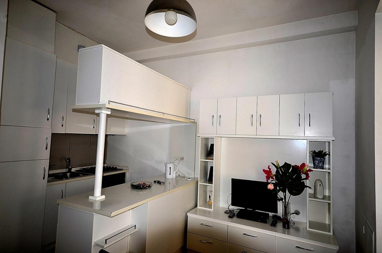 Vavilon Apartment *